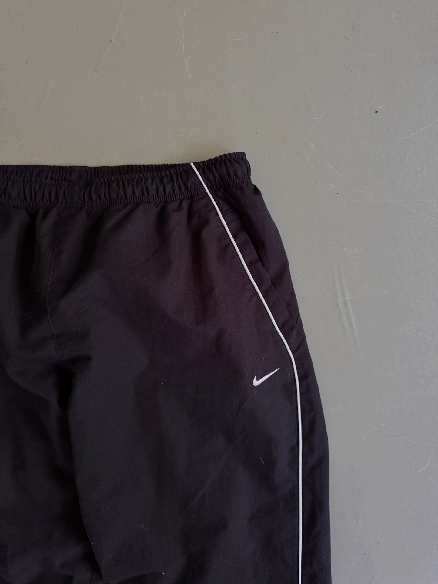 Nike Vintage Trackpants | L