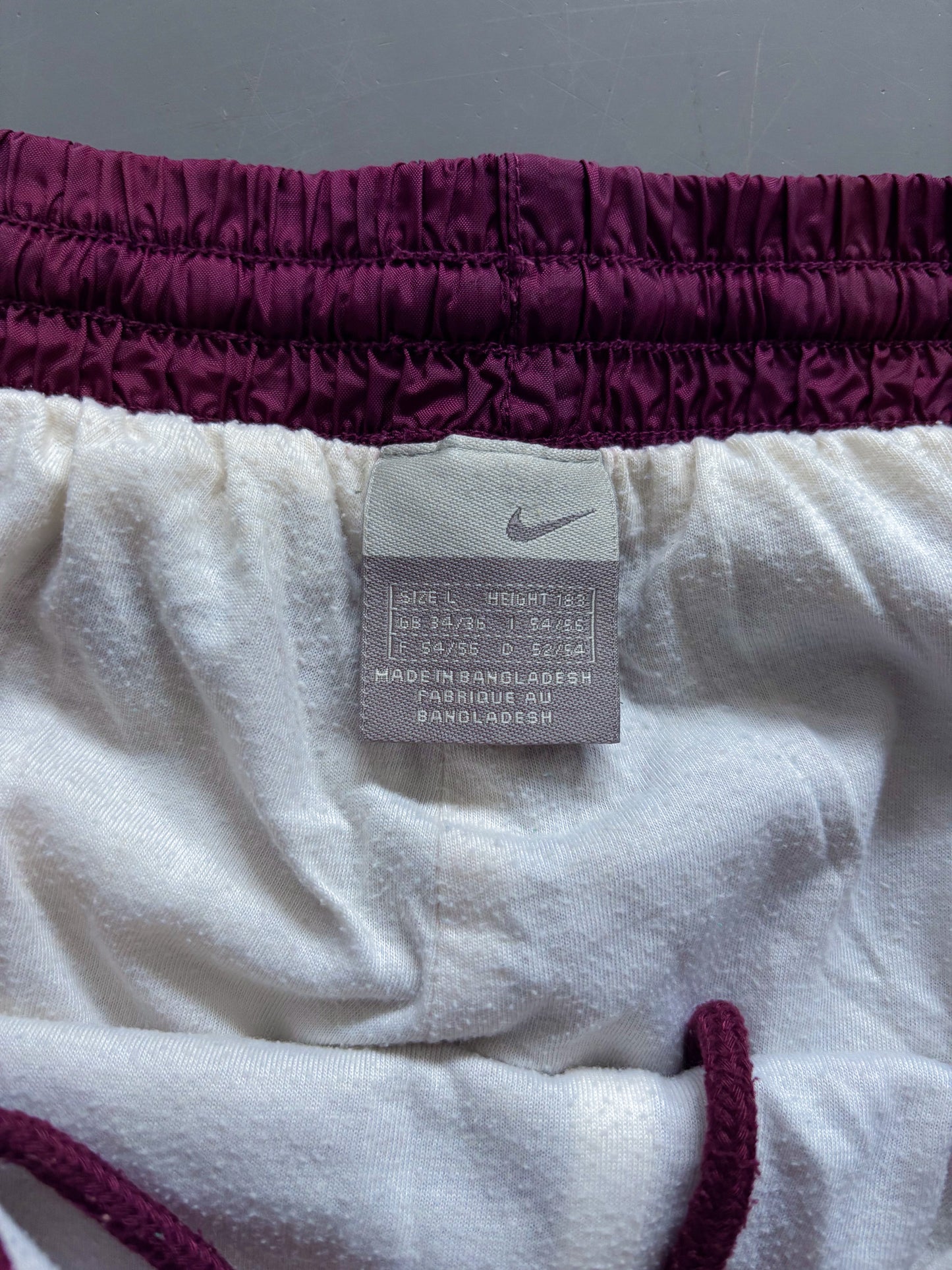 Nike Vintage Trackpants | L
