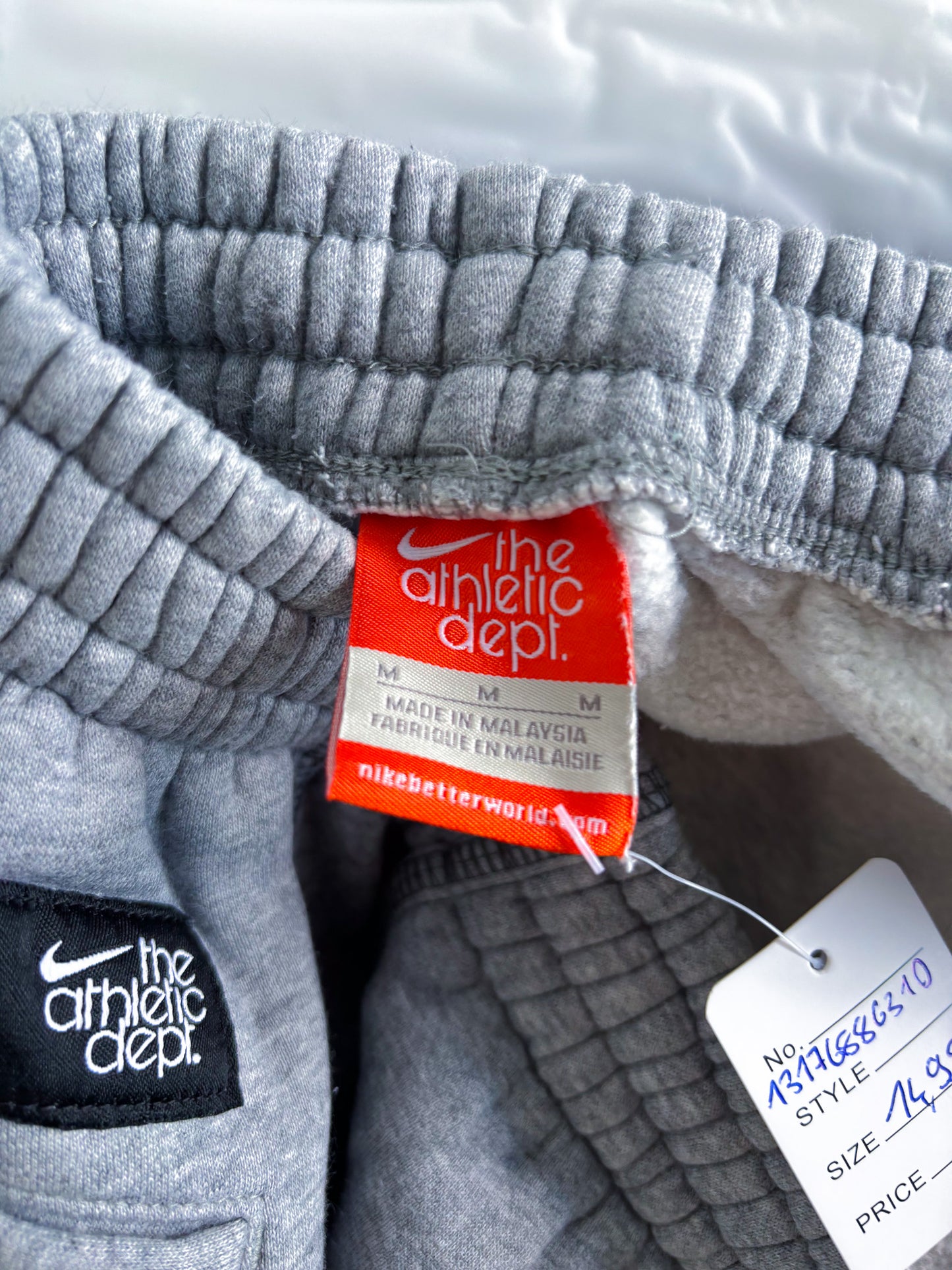 Nike Vintage *PREMIUM* Sweatpants | M