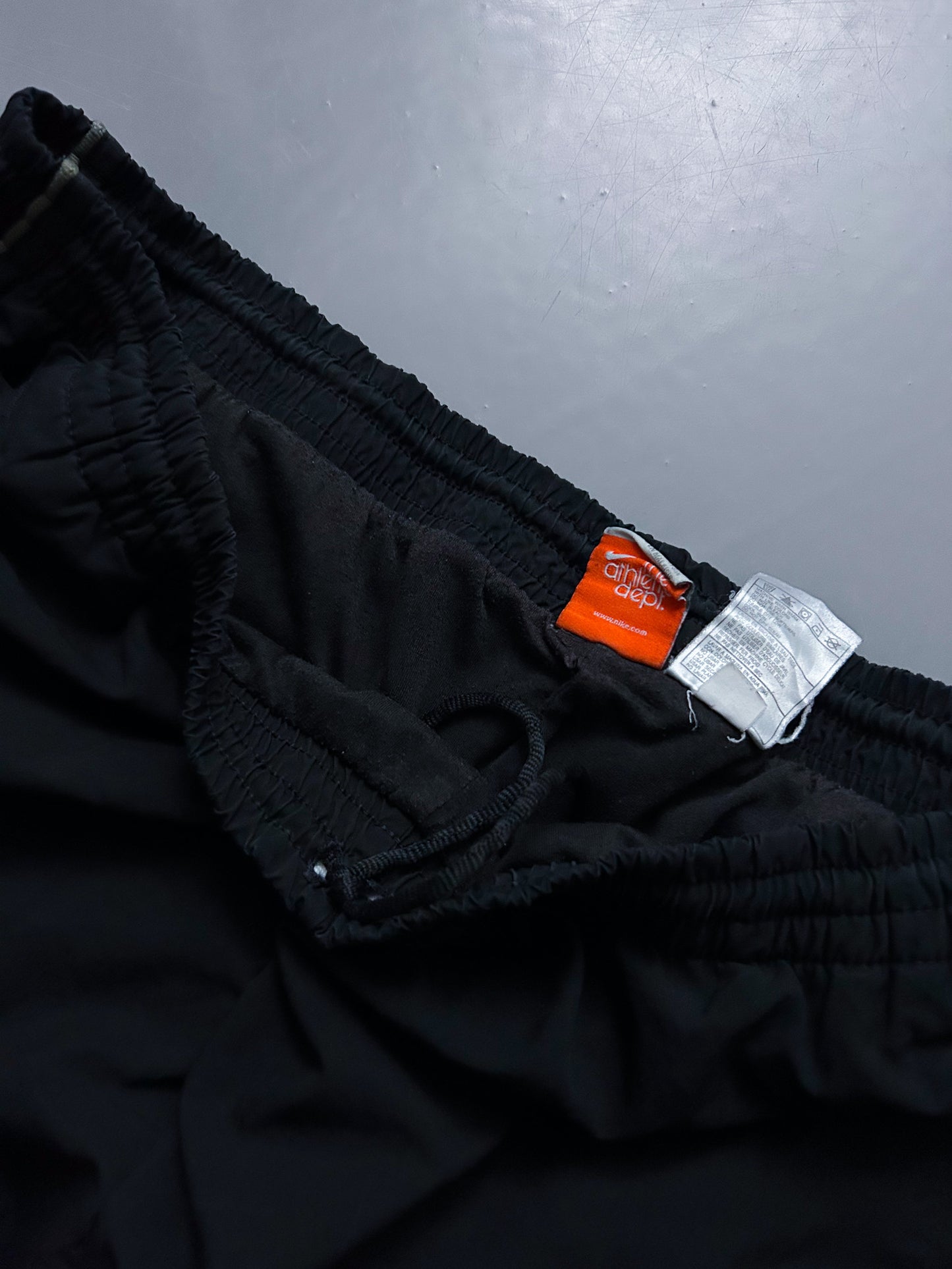 Nike Vintage Trackpants | L