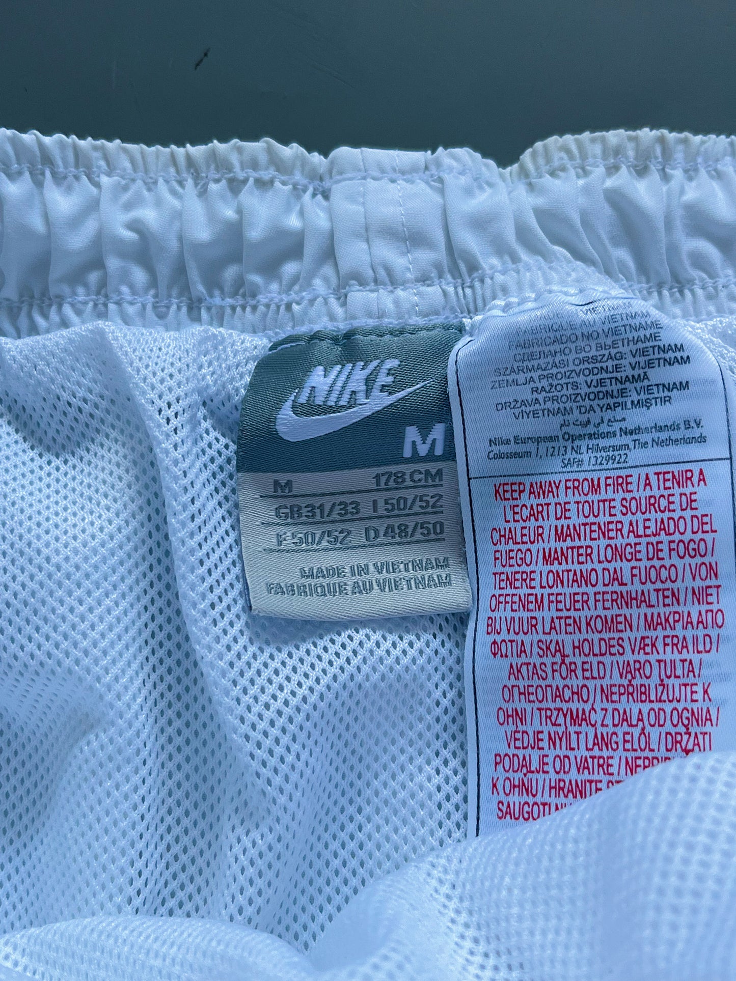 Nike Vintage Shorts | M