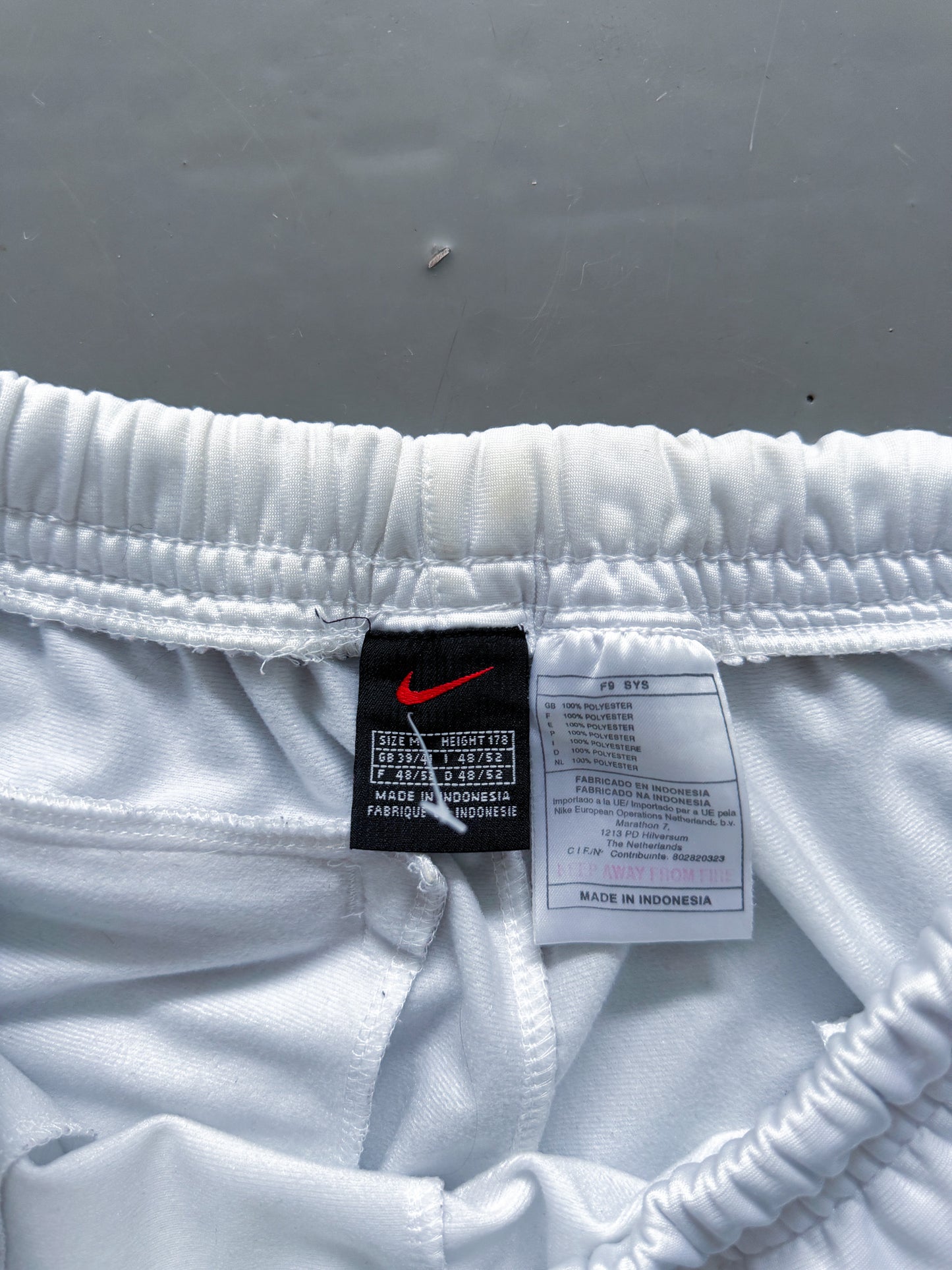 Nike Vintage Trackpants | M