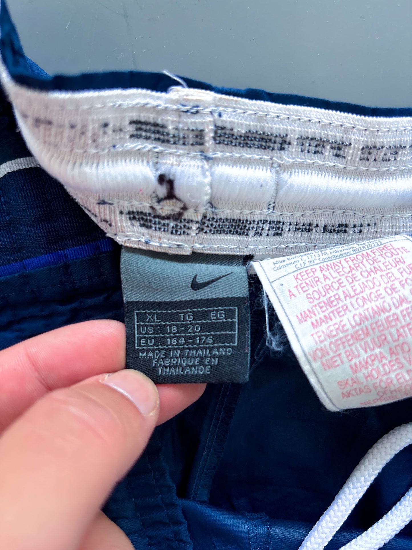 Nike Vintage Shorts | XL