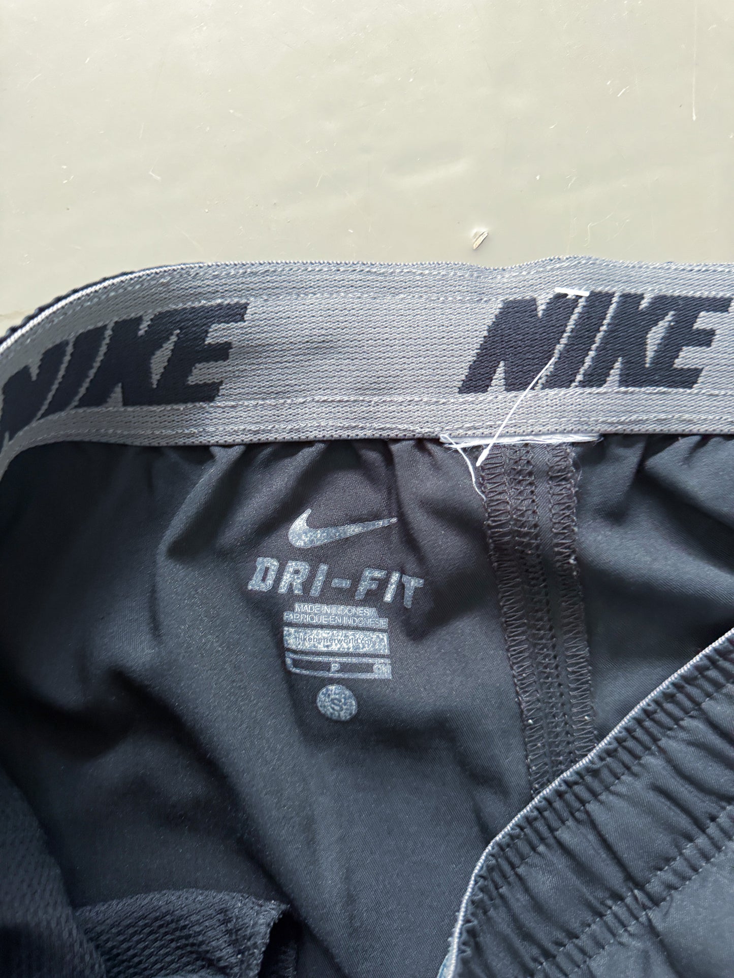 Nike Vintage *Classic* Trackpants | S