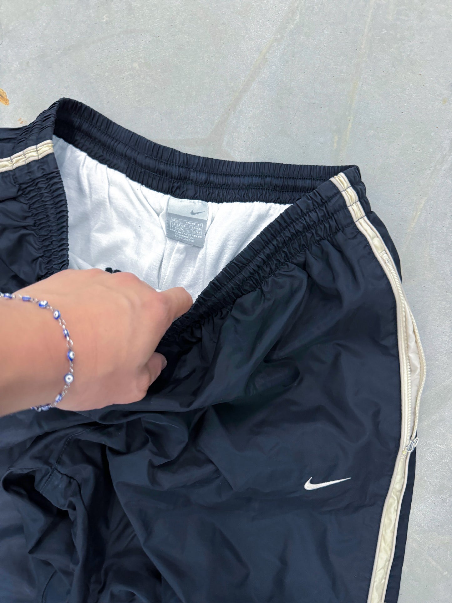 Nike Vintage Trackpants | L