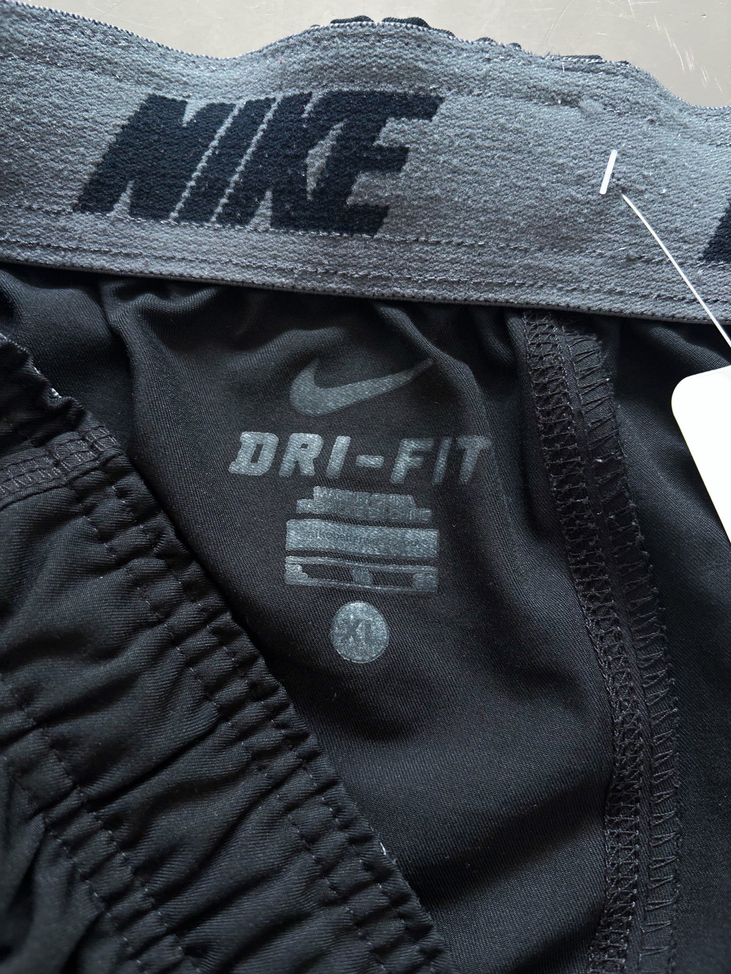 Nike Vintage *Classic* Trackpants | XL