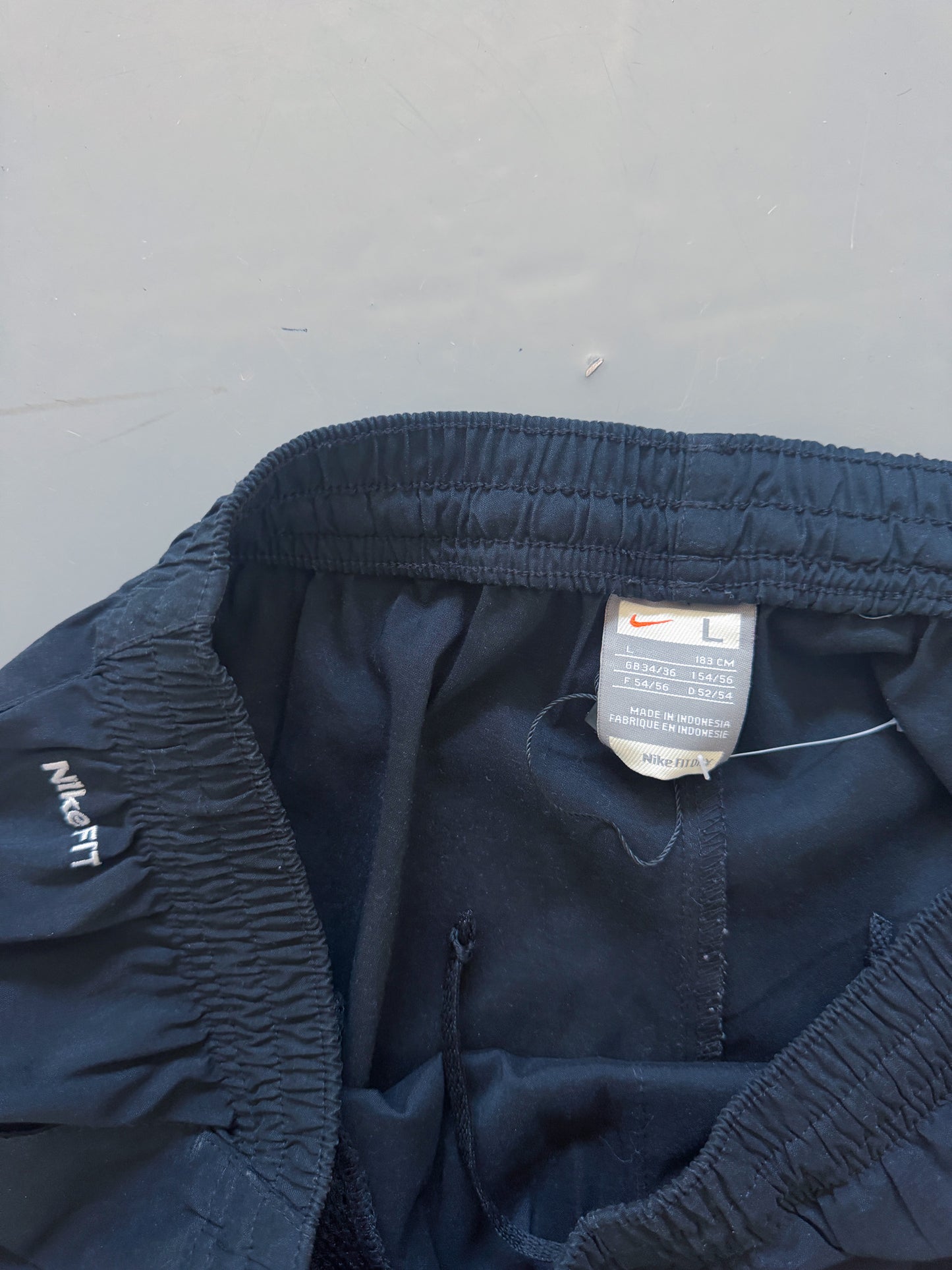 Nike Vintage Trackpants | L