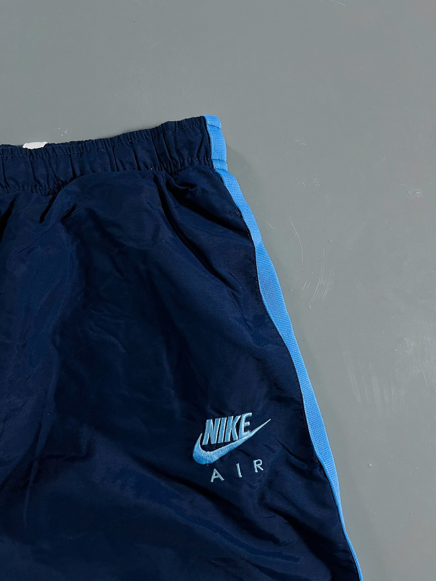 Nike Air Vintage Trackpants | S