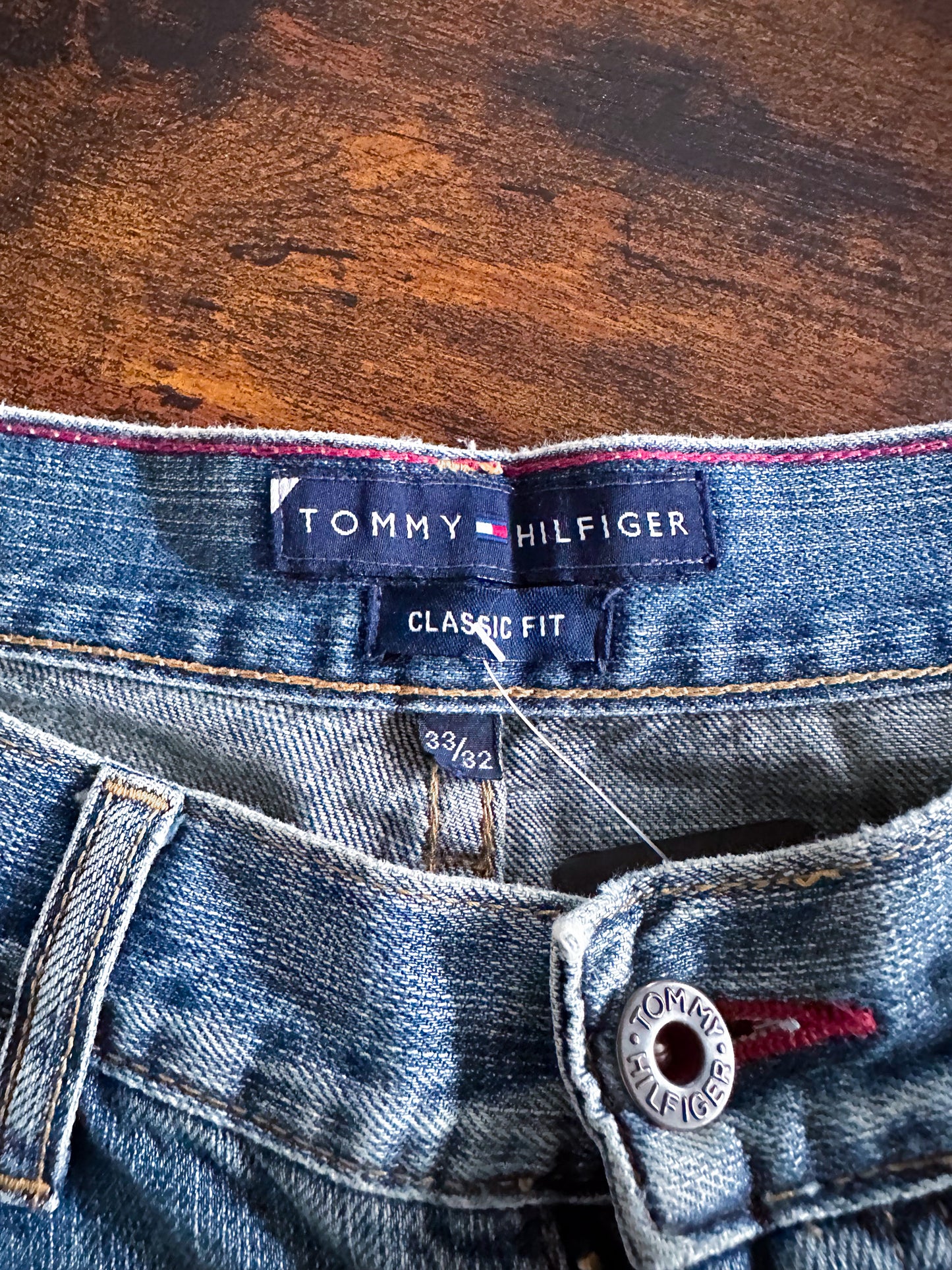Vintage Tommy Hilfiger Baggy Jeans |
M