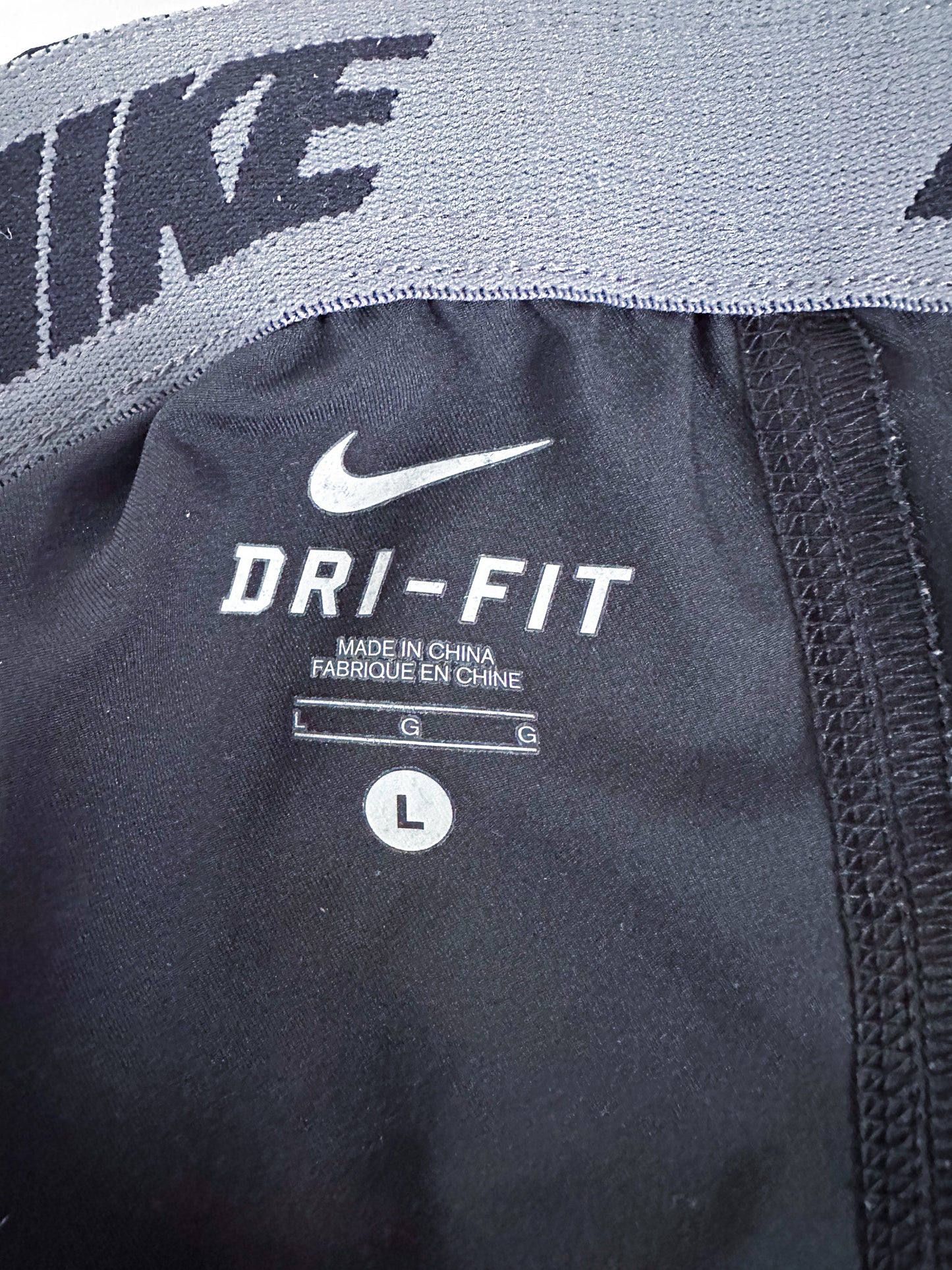 Nike Vintage *Classic* Trackpants | L