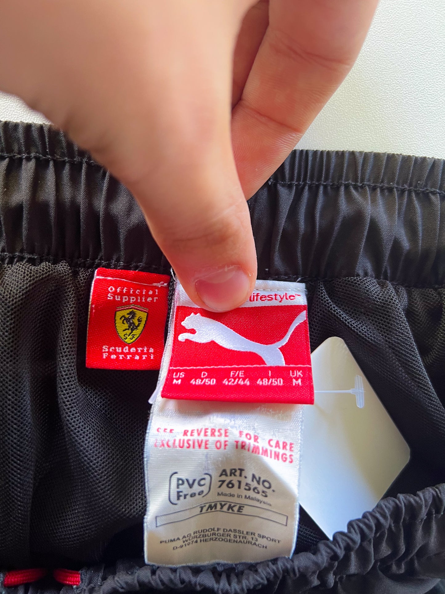 Puma x Ferrari Vintage Trackpants | M