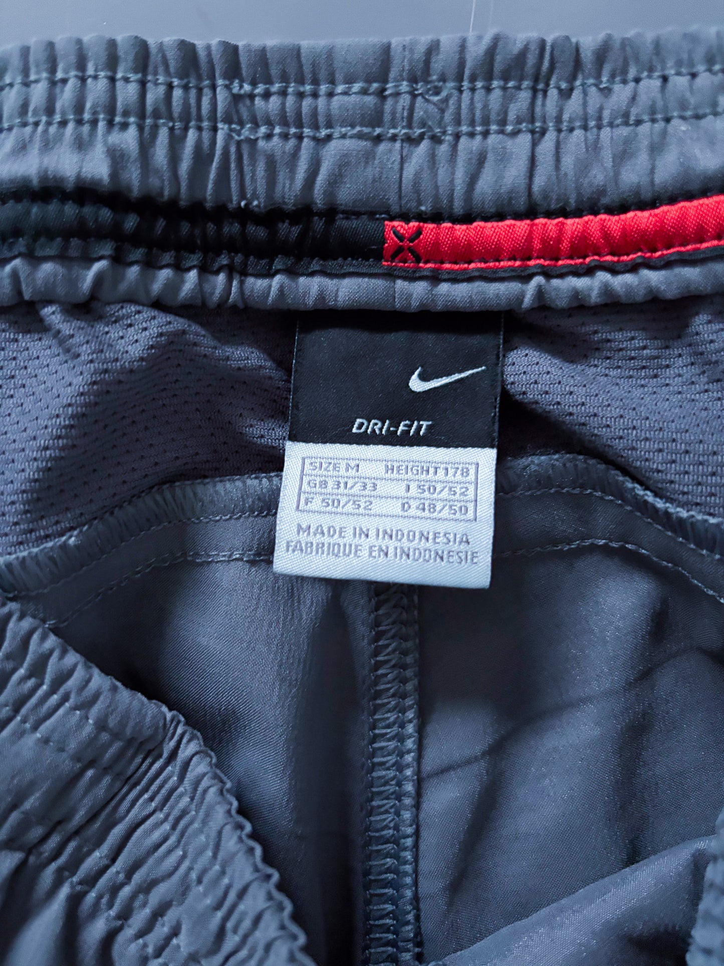 Nike Vintage Trackpants | M