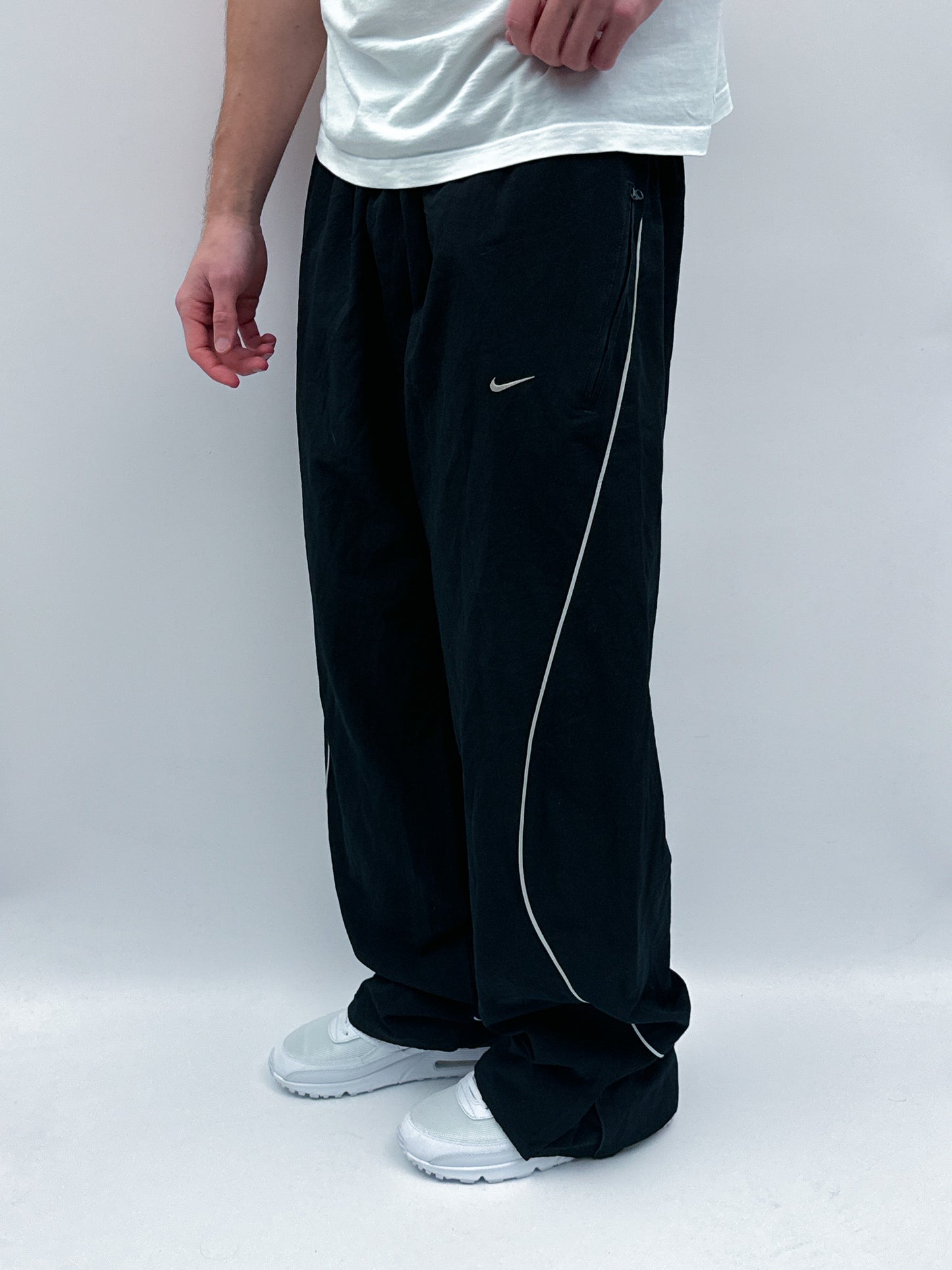 Nike Vintage Trackpants | L