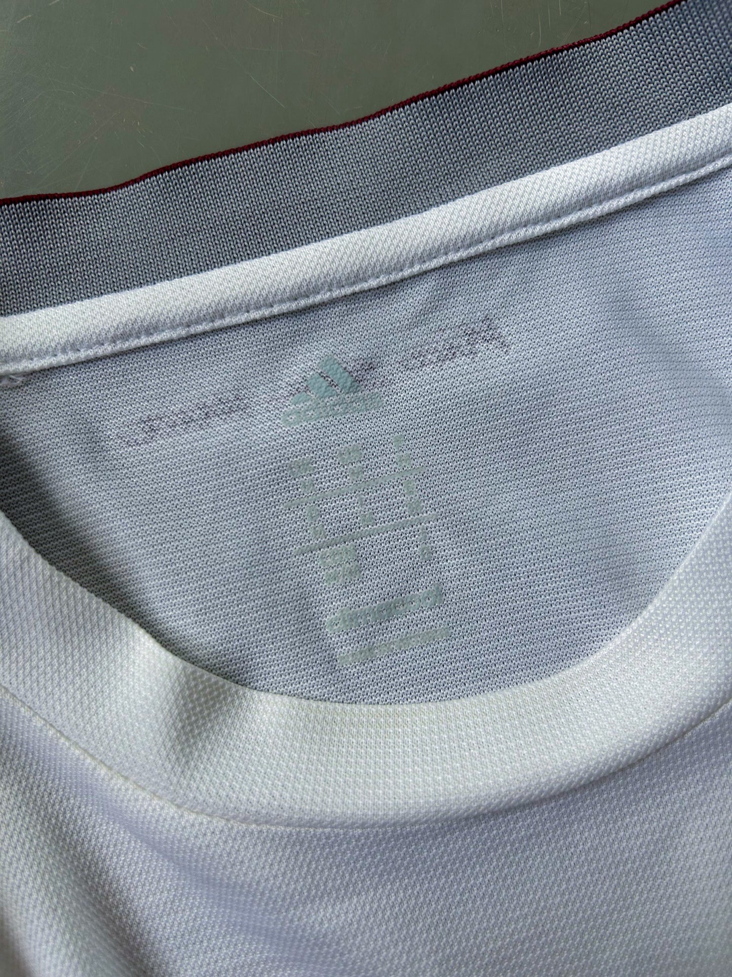 Vintage Adidas x Bayern Shirt | M