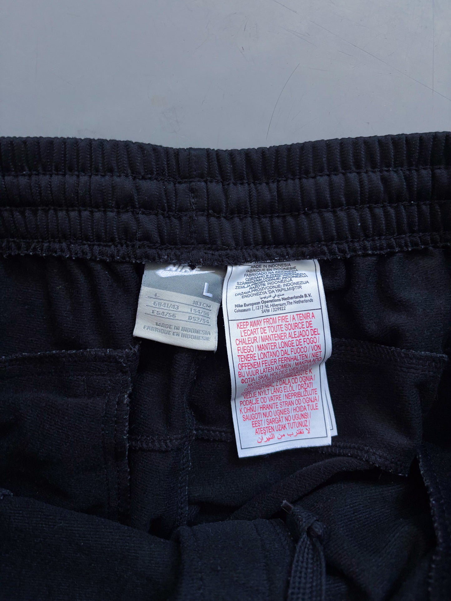 Nike Vintage Trackpants | L