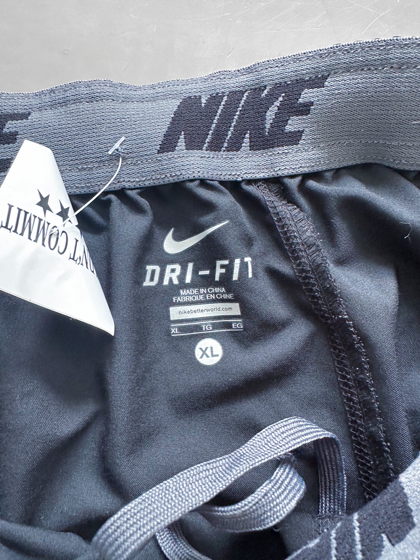 Nike Vintage Trackpants | XL