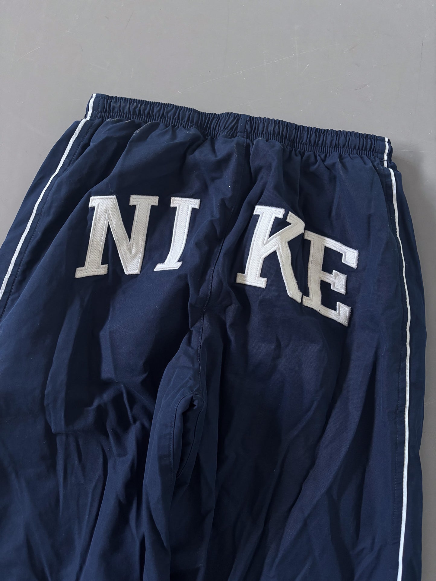 Nike Vintage *Spellout* Trackpants | S