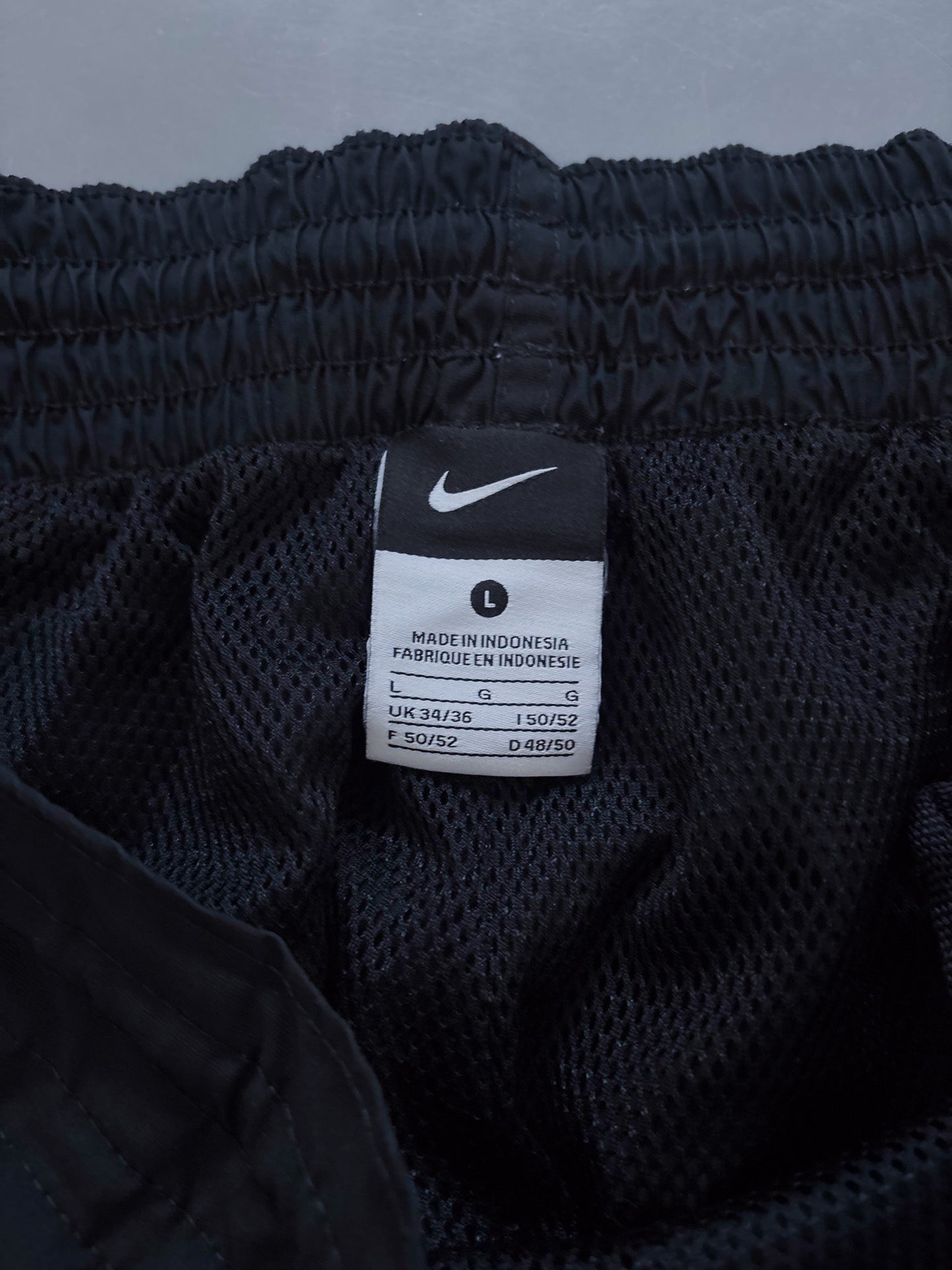 Nike Vintage Trackpants | L