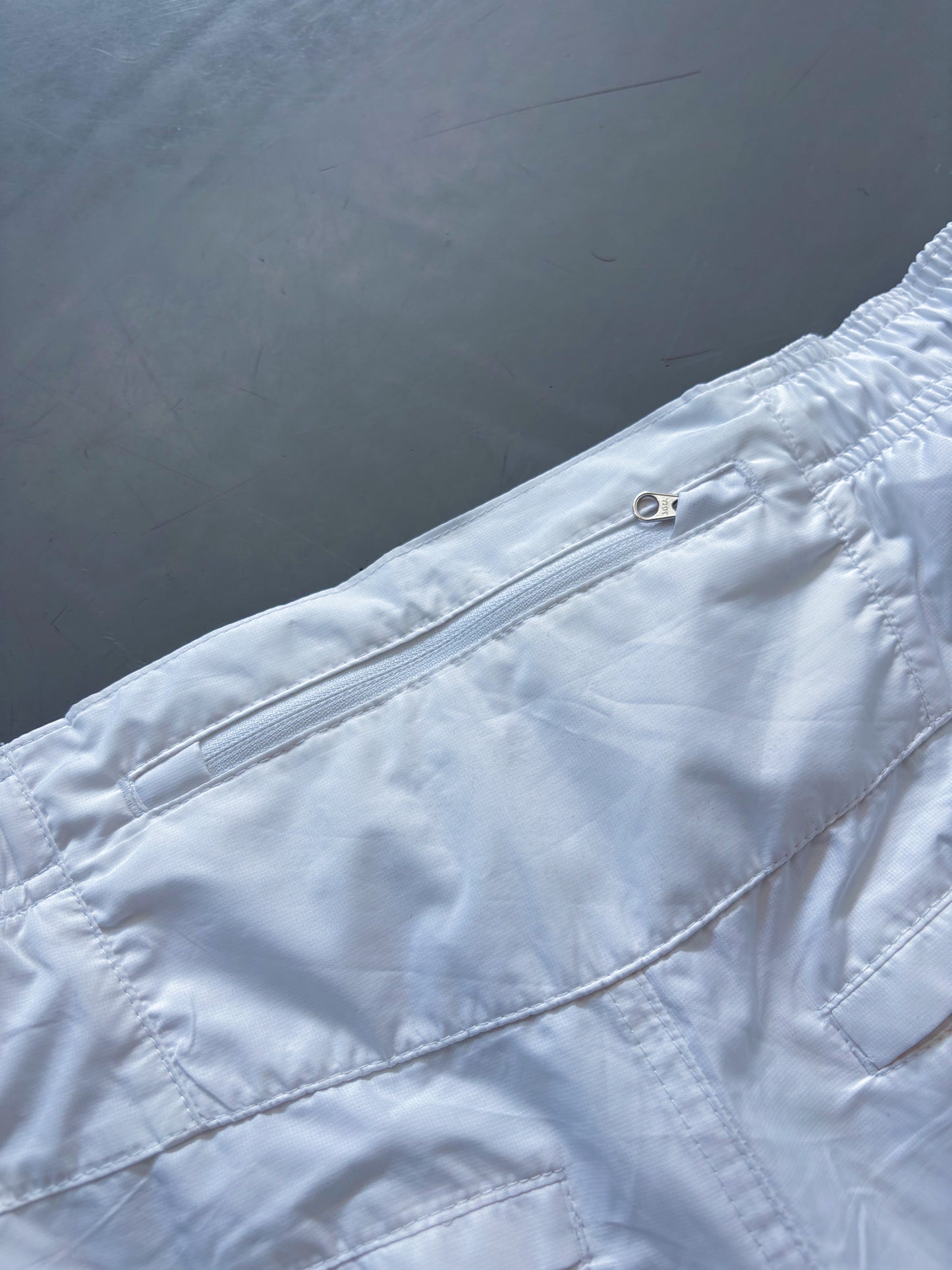 Nike Air Vintage Trackpants | L