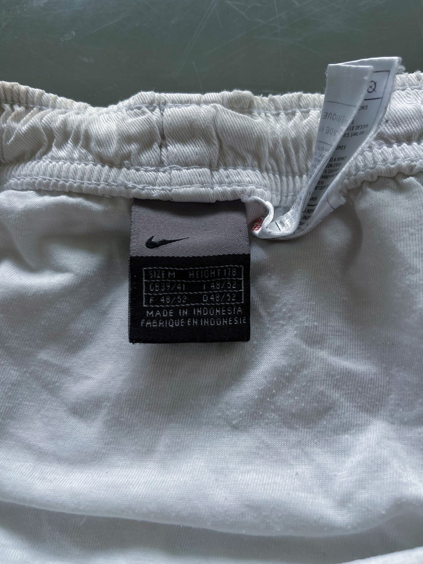 Nike Vintage Shorts | M