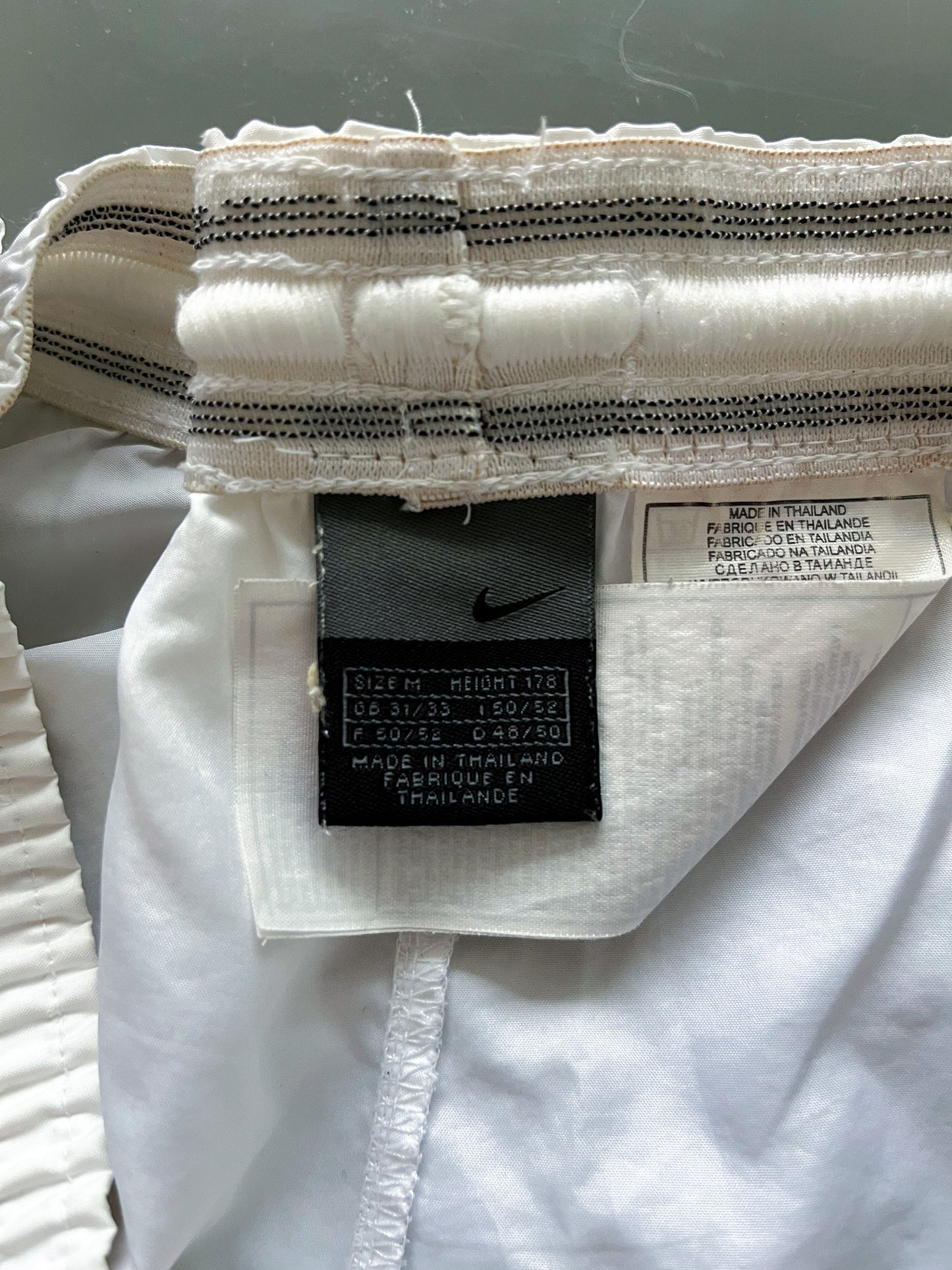 Nike Vintage Shorts | M