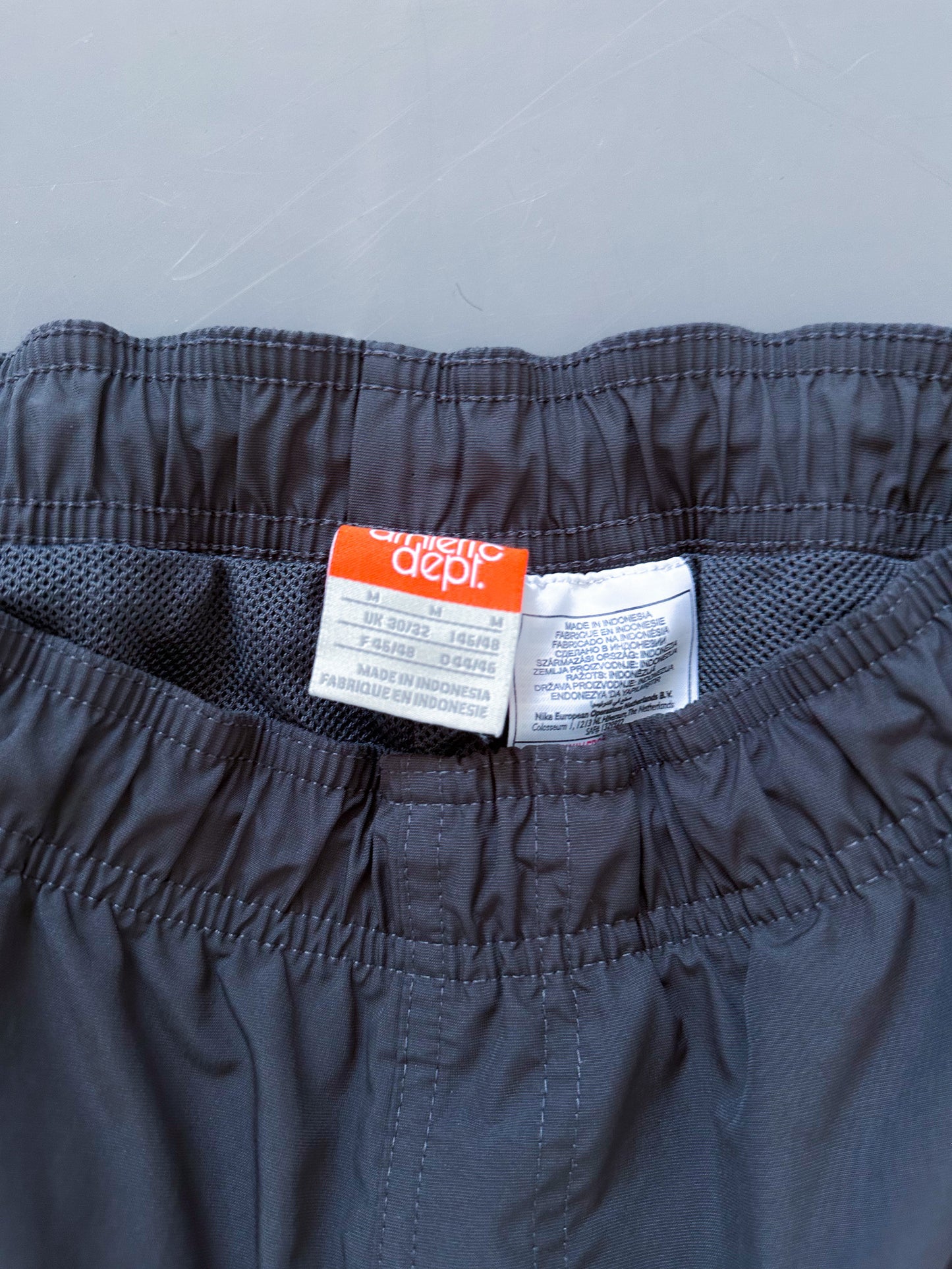 Nike Vintage Trackpants | M