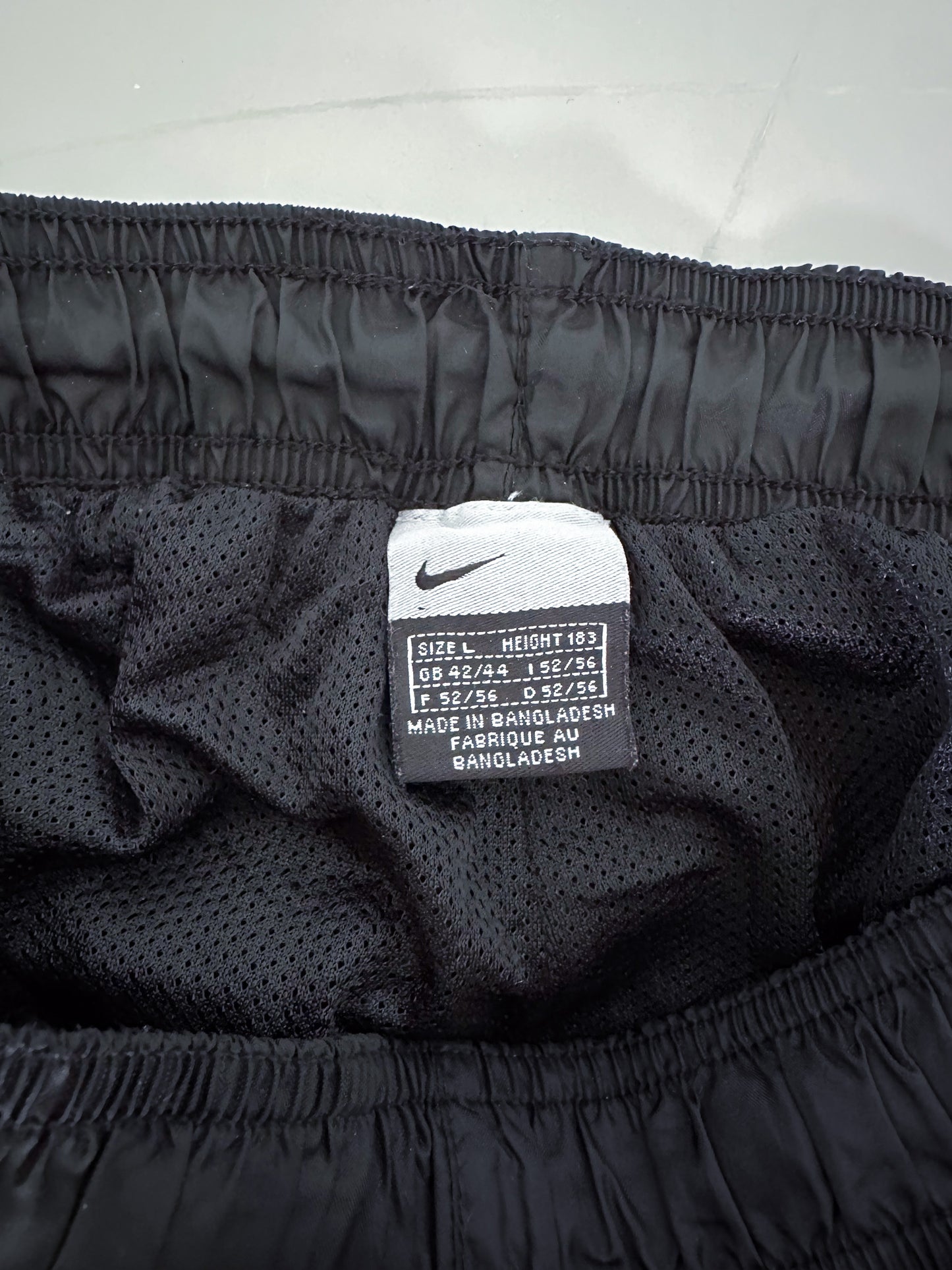 Nike Vintage Trackpants | L