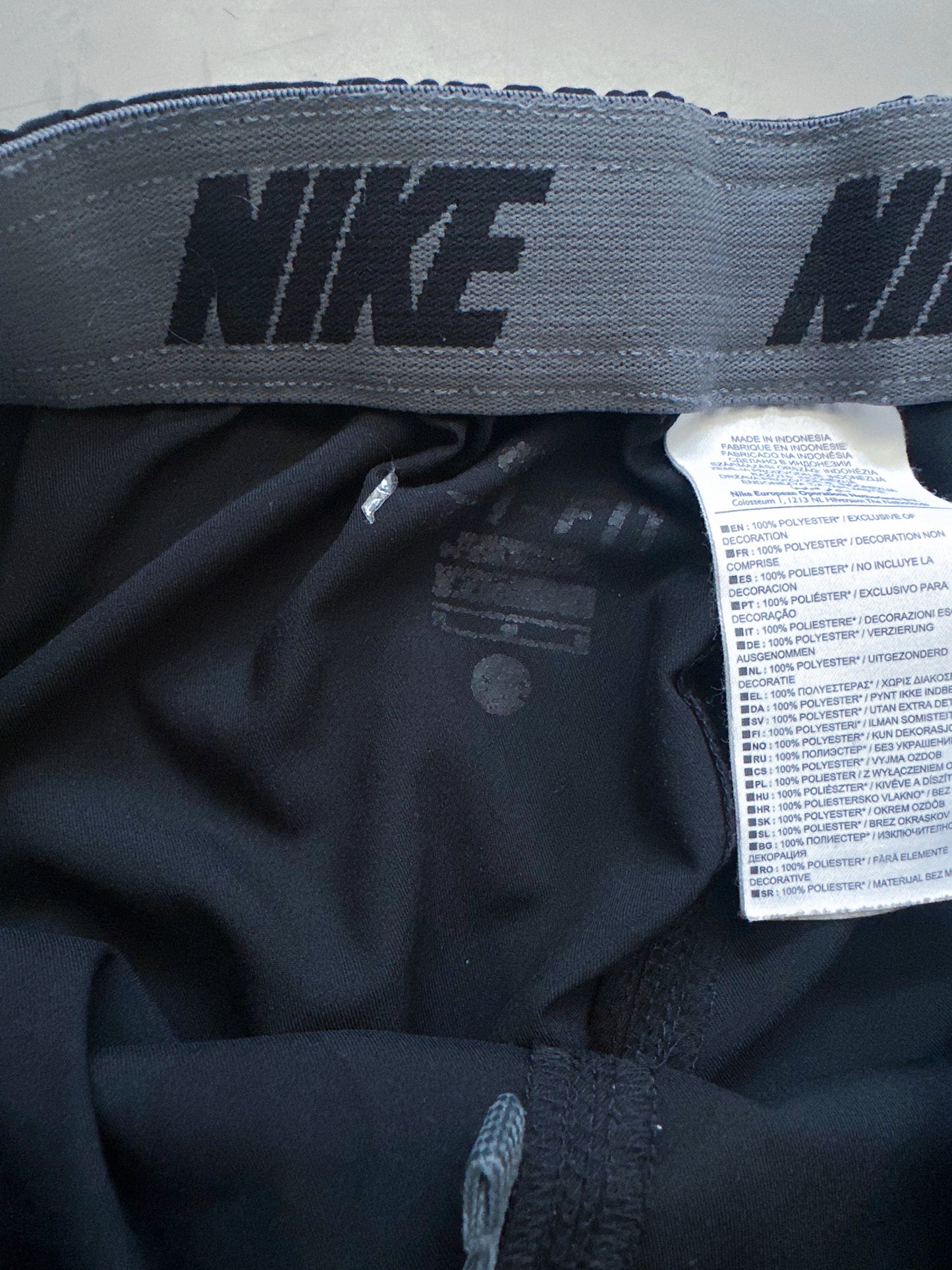 Nike Vintage *Classic* Trackpants | L