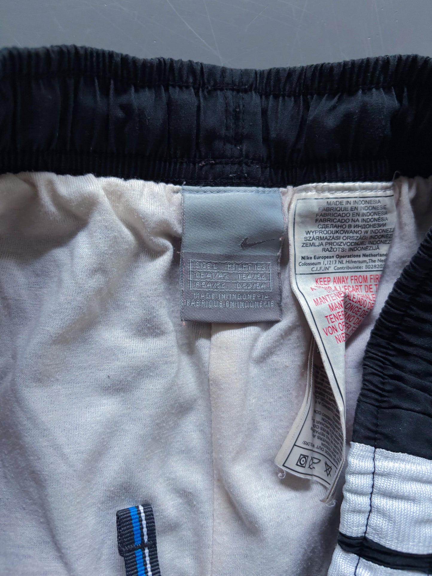 Nike Vintage Trackpants | L