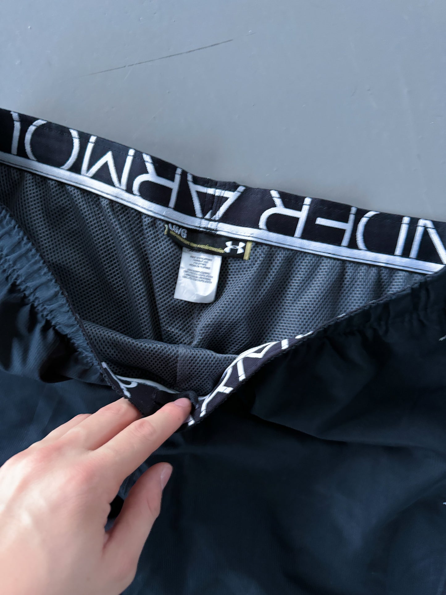 Under Armour Vintage Trackpants | M