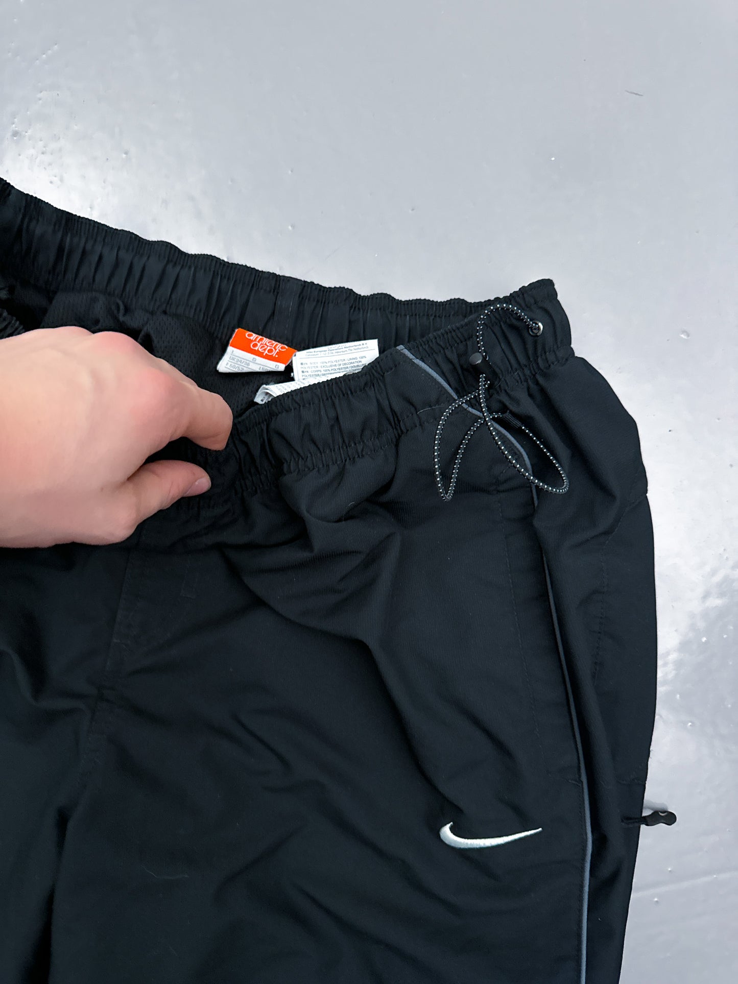 Nike Air Vintage Trackpants | L