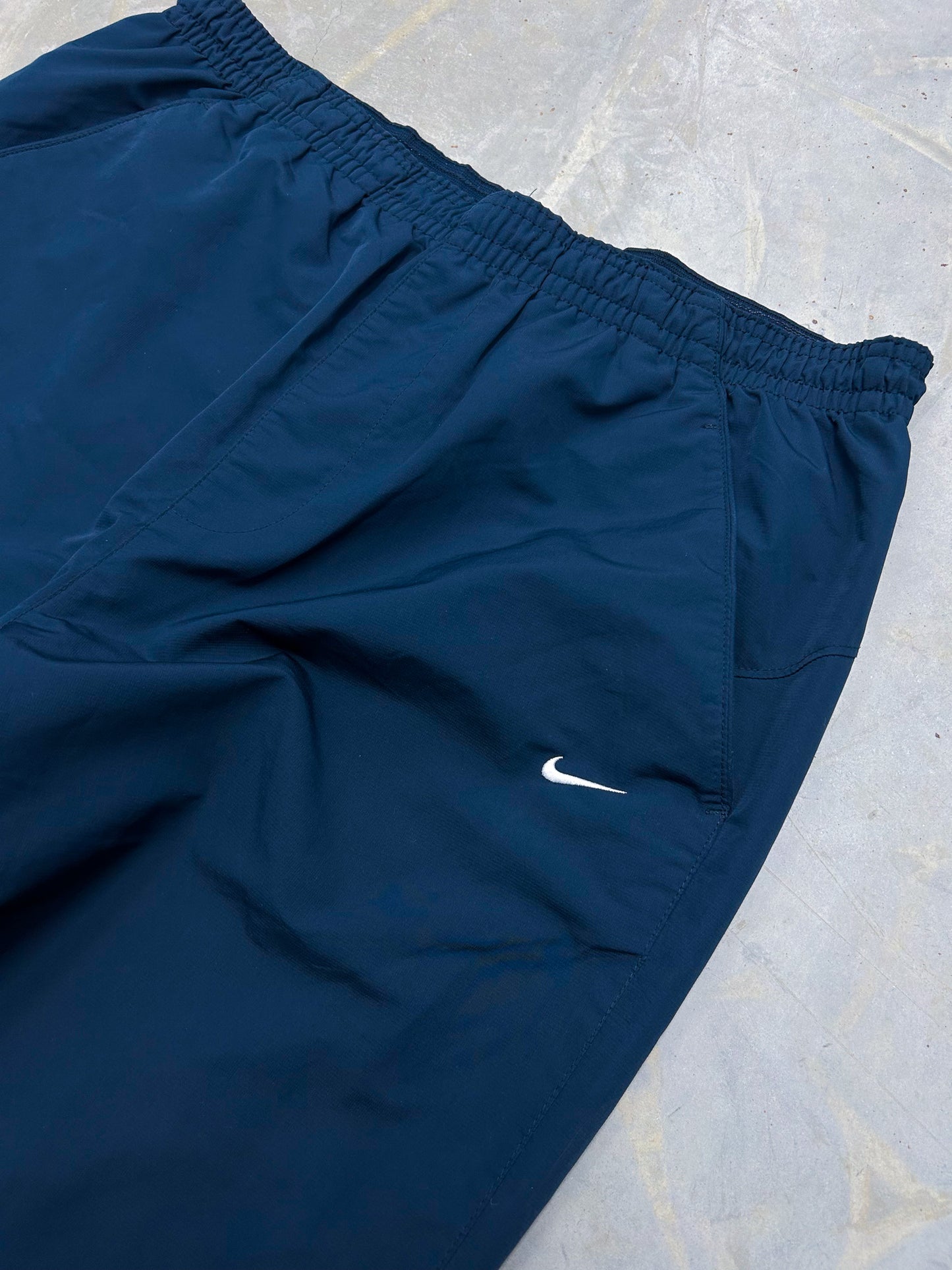 Nike Vintage Trackpants | L