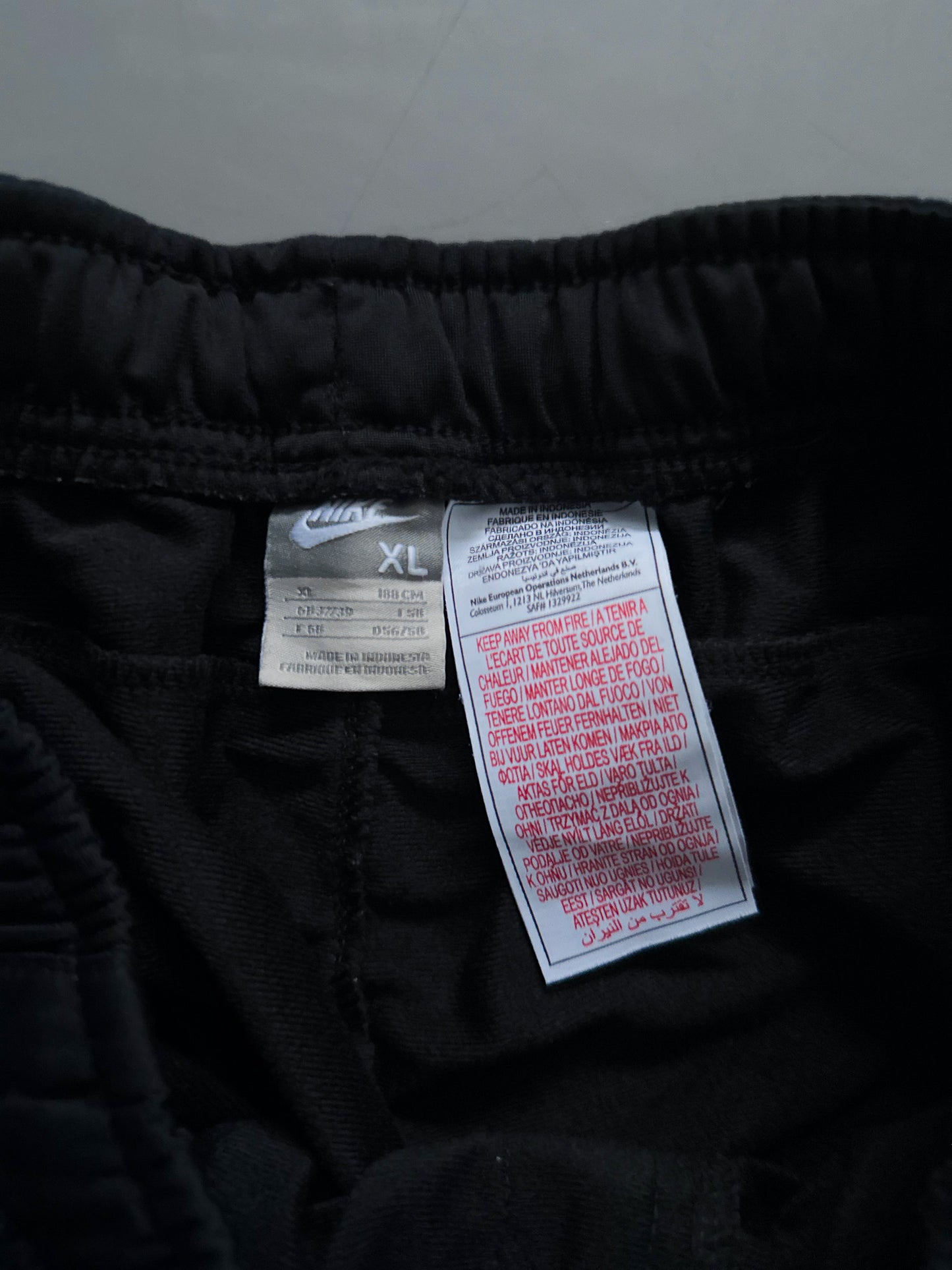 Nike Vintage Trackpants | XL