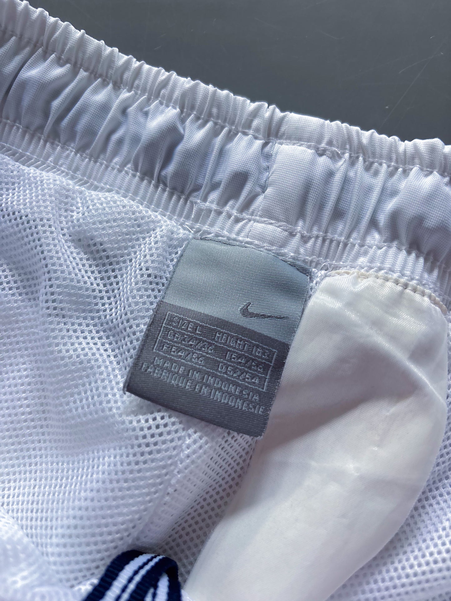 Nike Vintage Trackpants | L