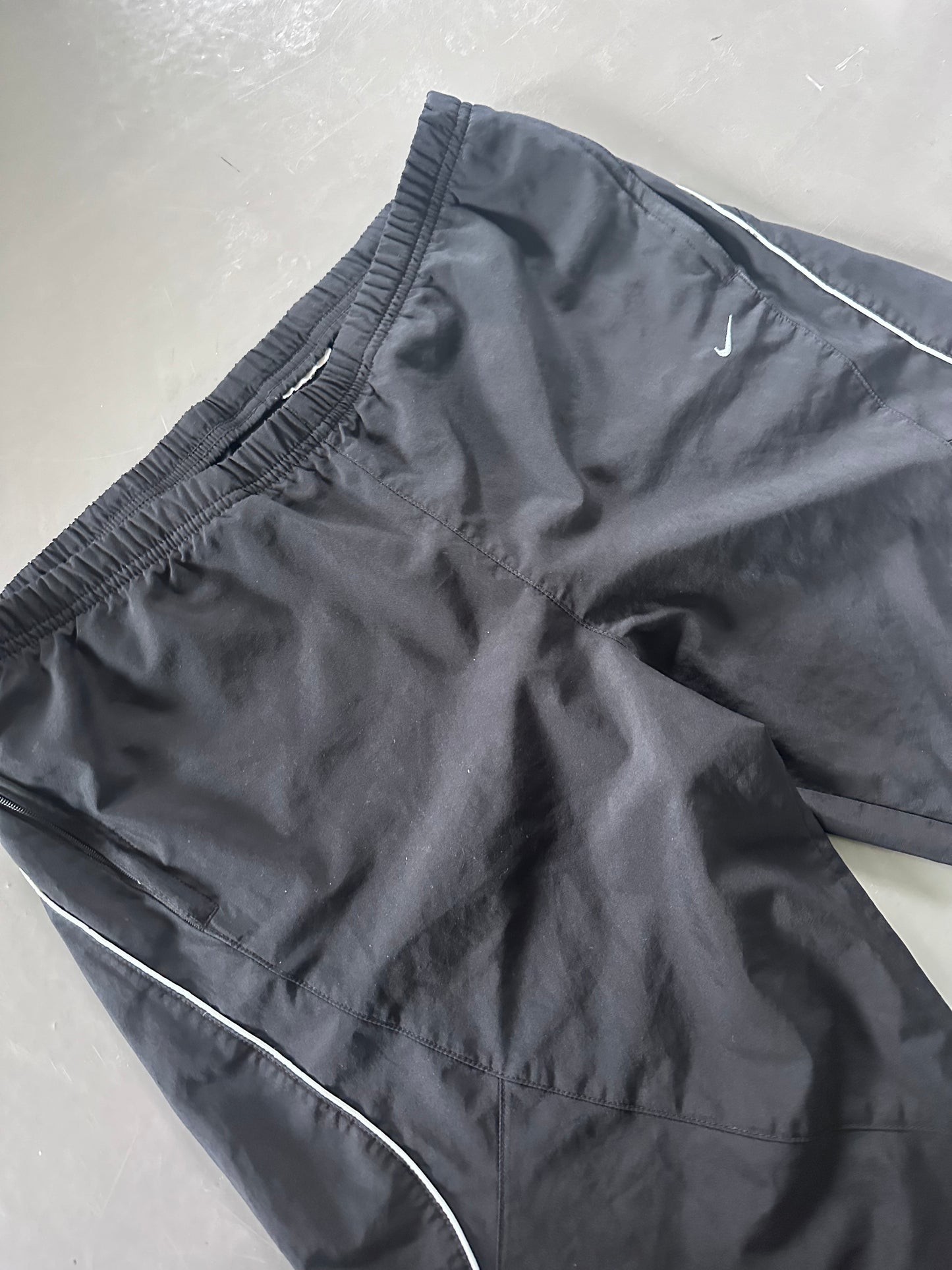 Nike Vintage Trackpants | M