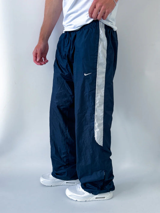 Nike Vintage Trackpants | M