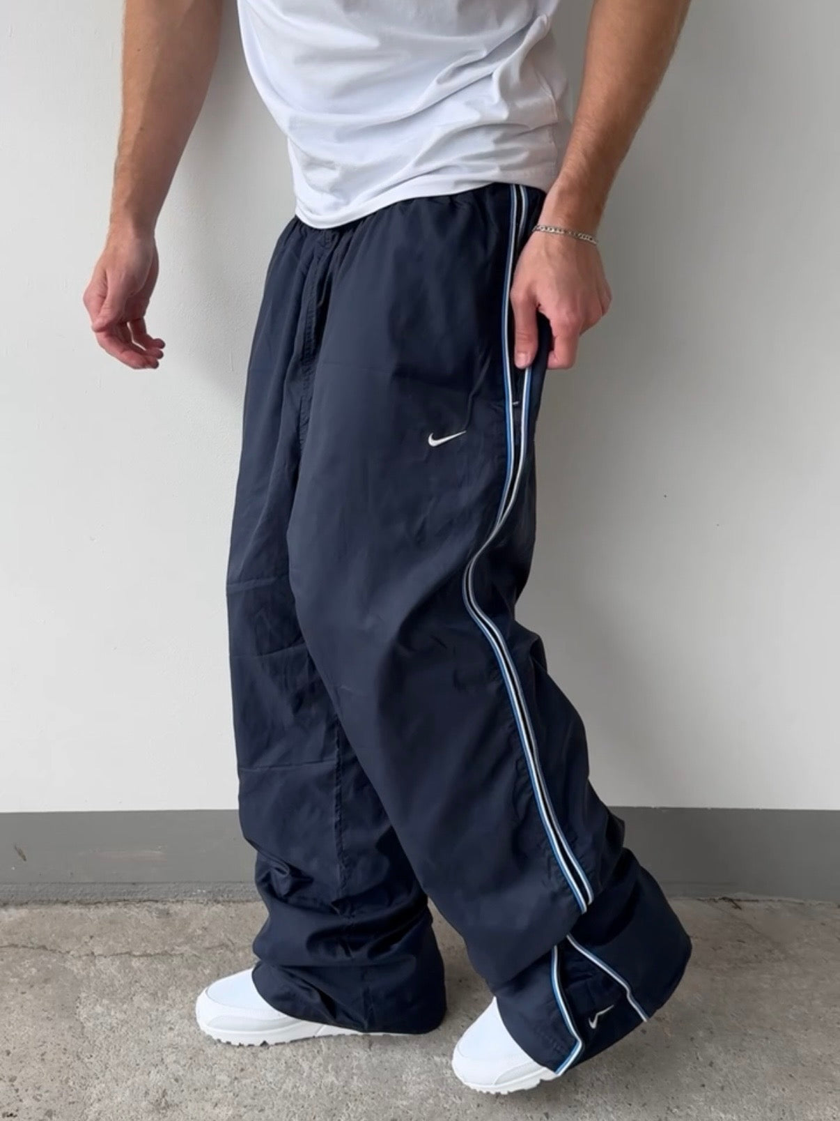 nike throwback sweatpants