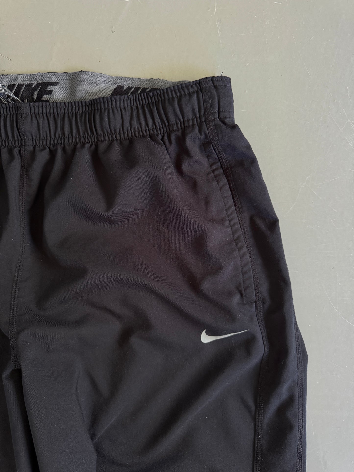 Nike Vintage Trackpants | L