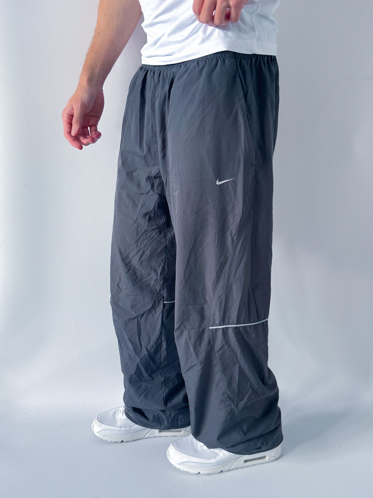 Nike Vintage Trackpants | L