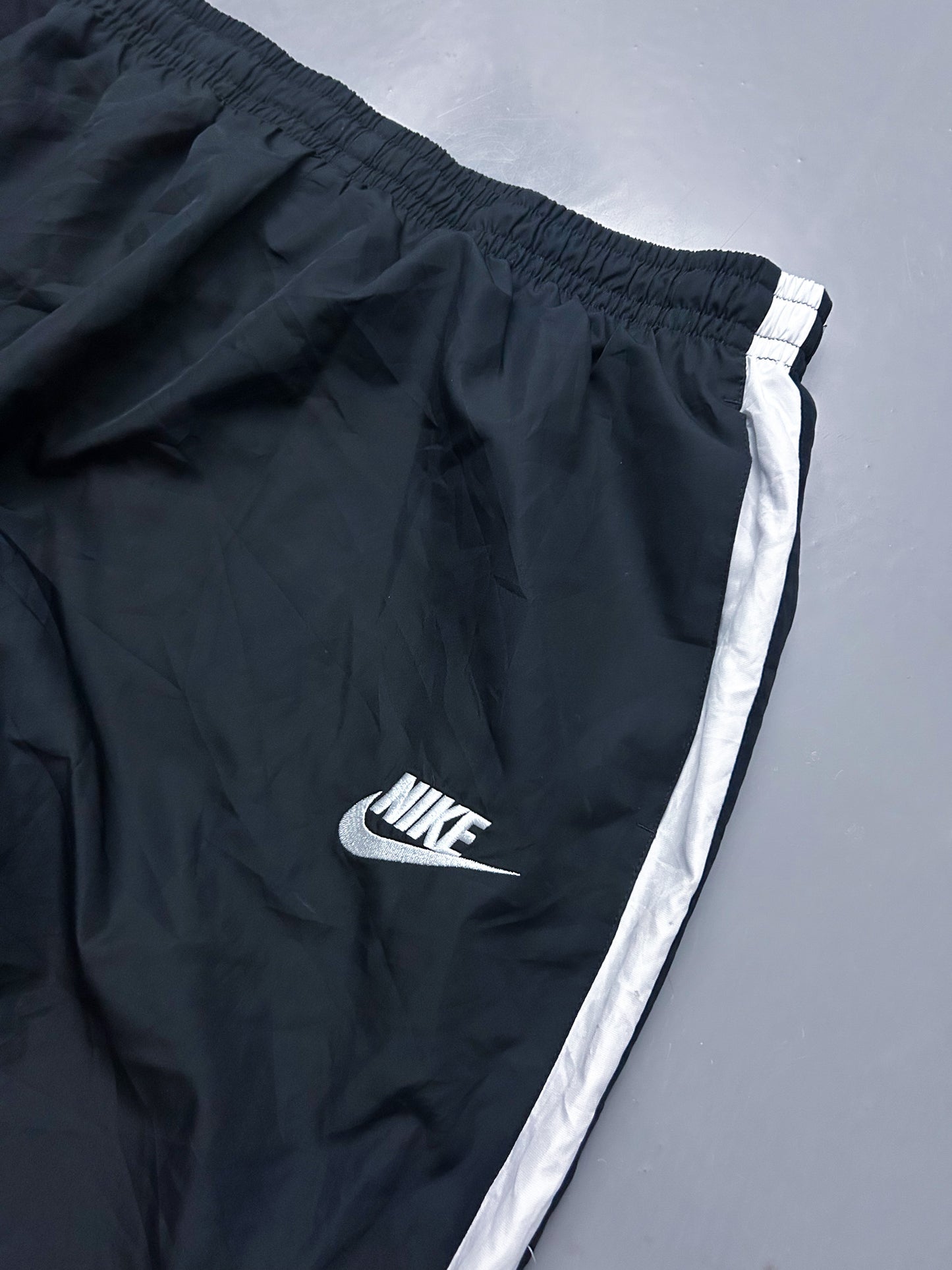 Nike Vintage Trackpants | L
