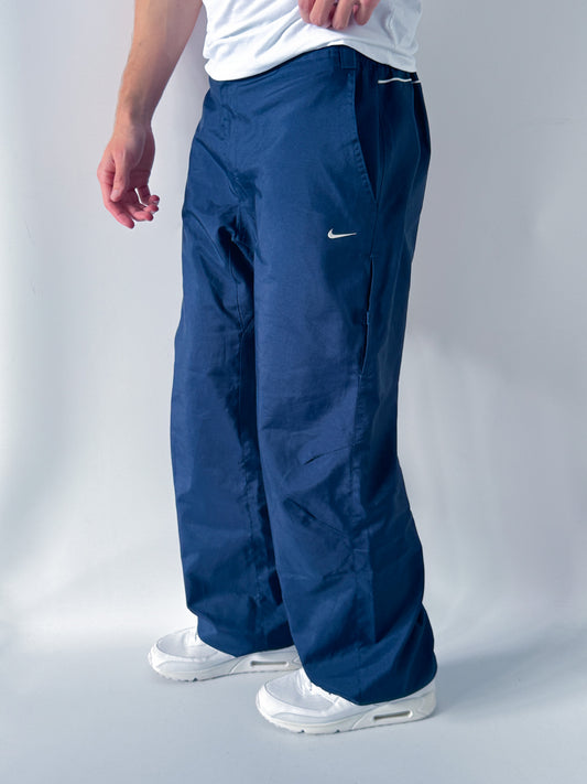 Nike Vintage Trackpants | L