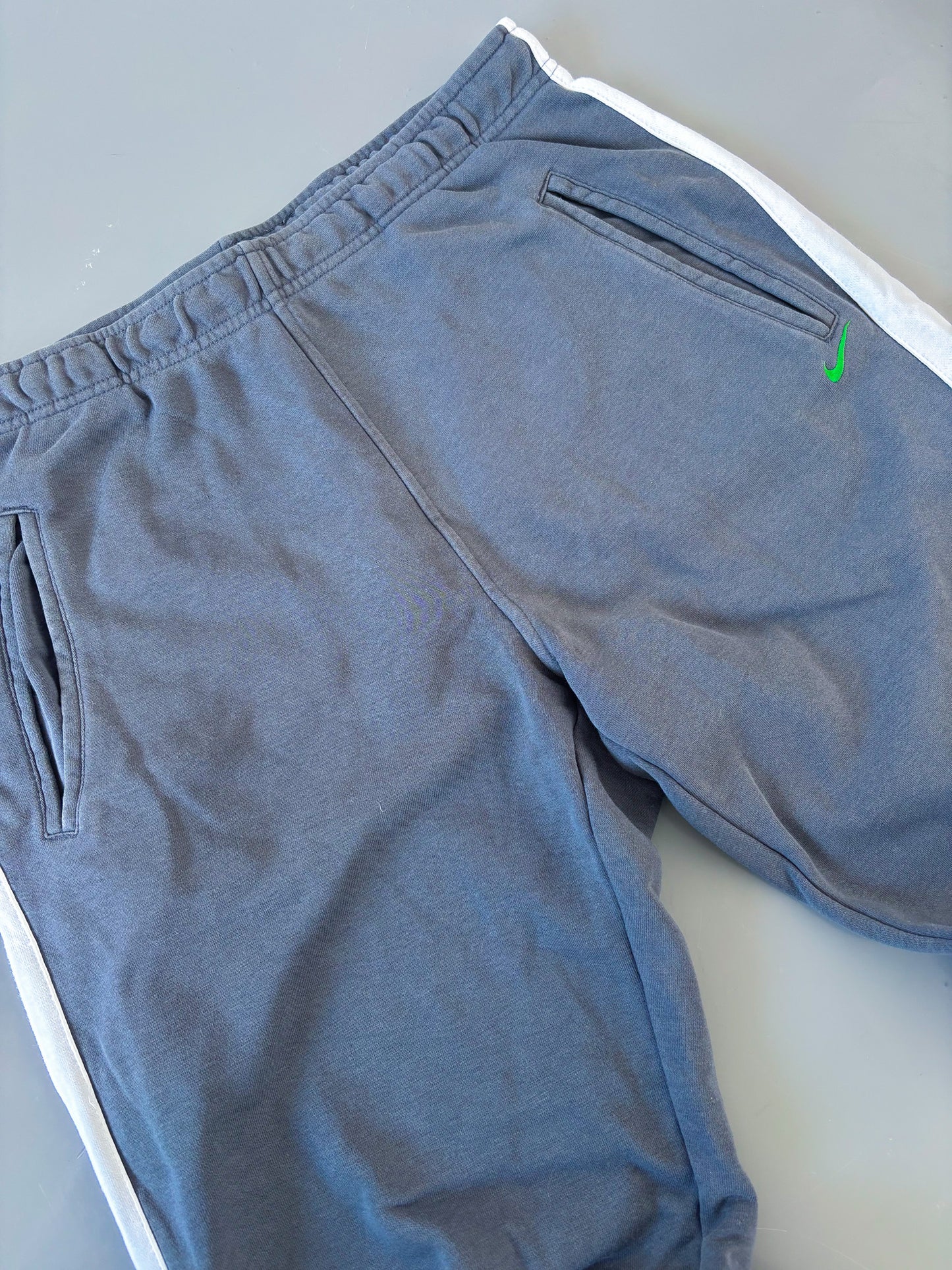 Nike Vintage Open Leg Sweatpants | M