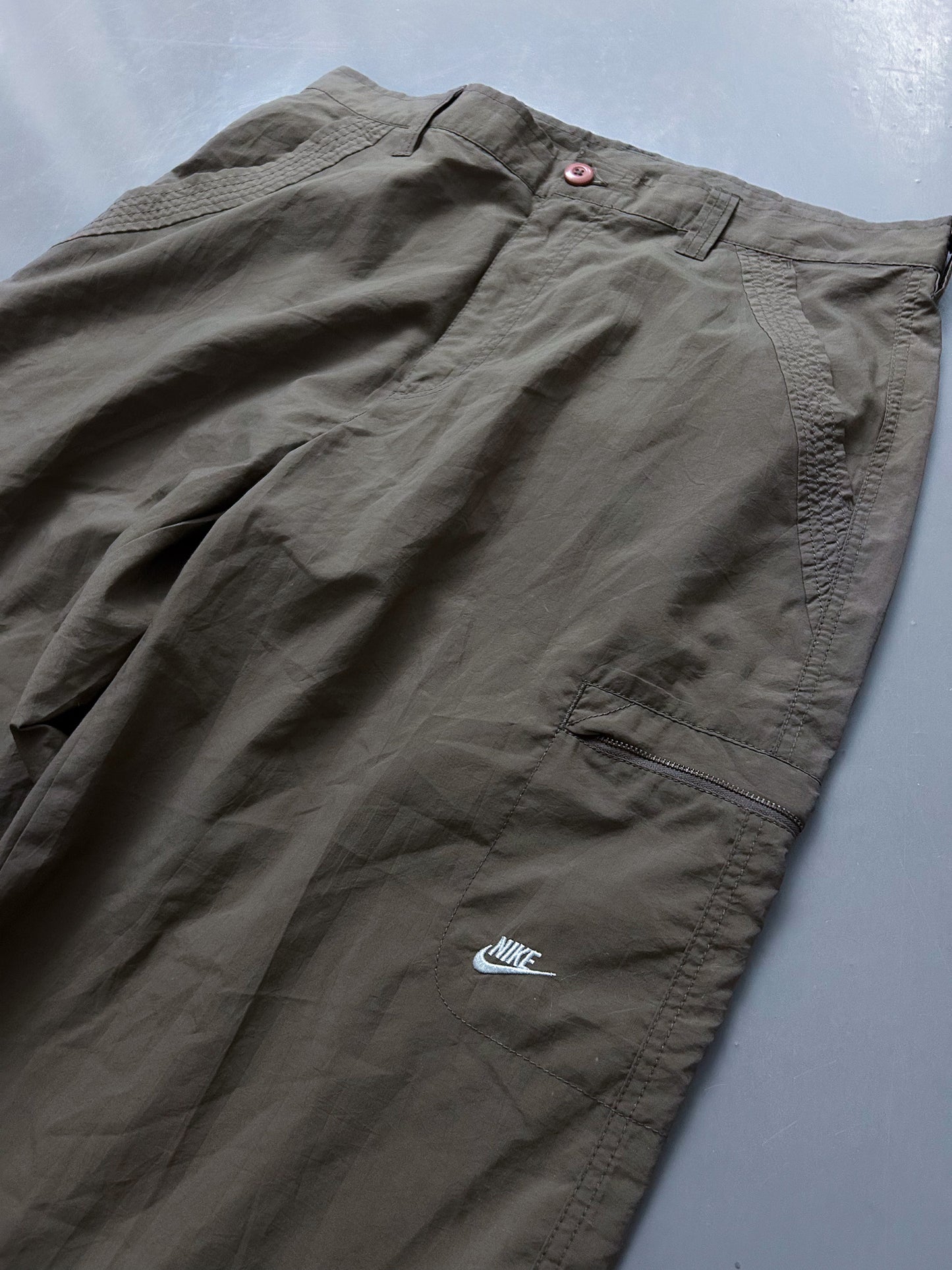 Nike Vintage Cargo Trackpants | XL