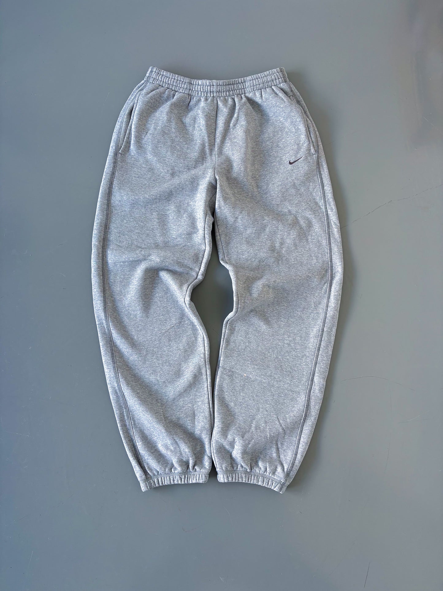 Nike Vintage *PREMIUM* Sweatpants | M