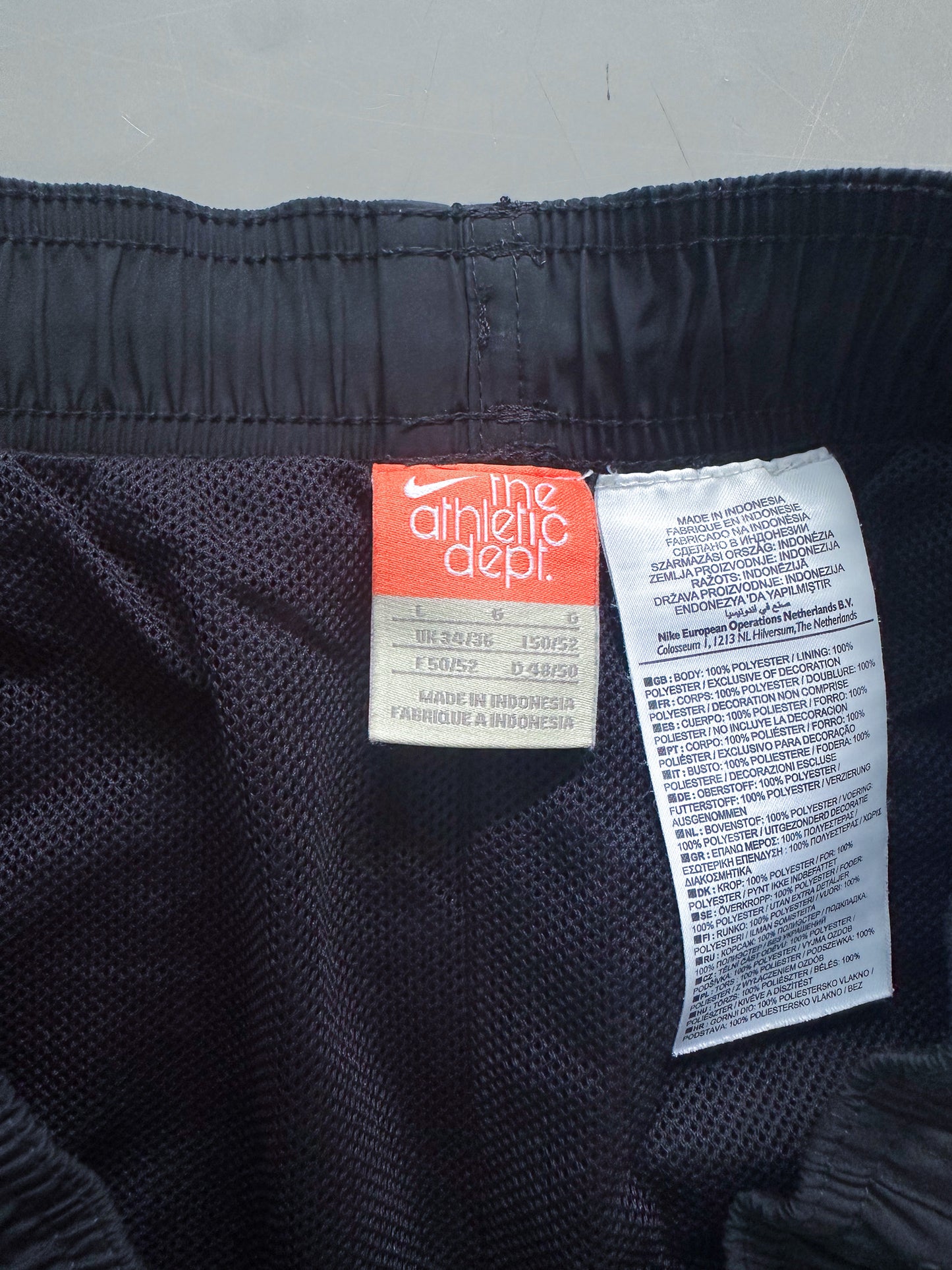 Nike Vintage Trackpants | L