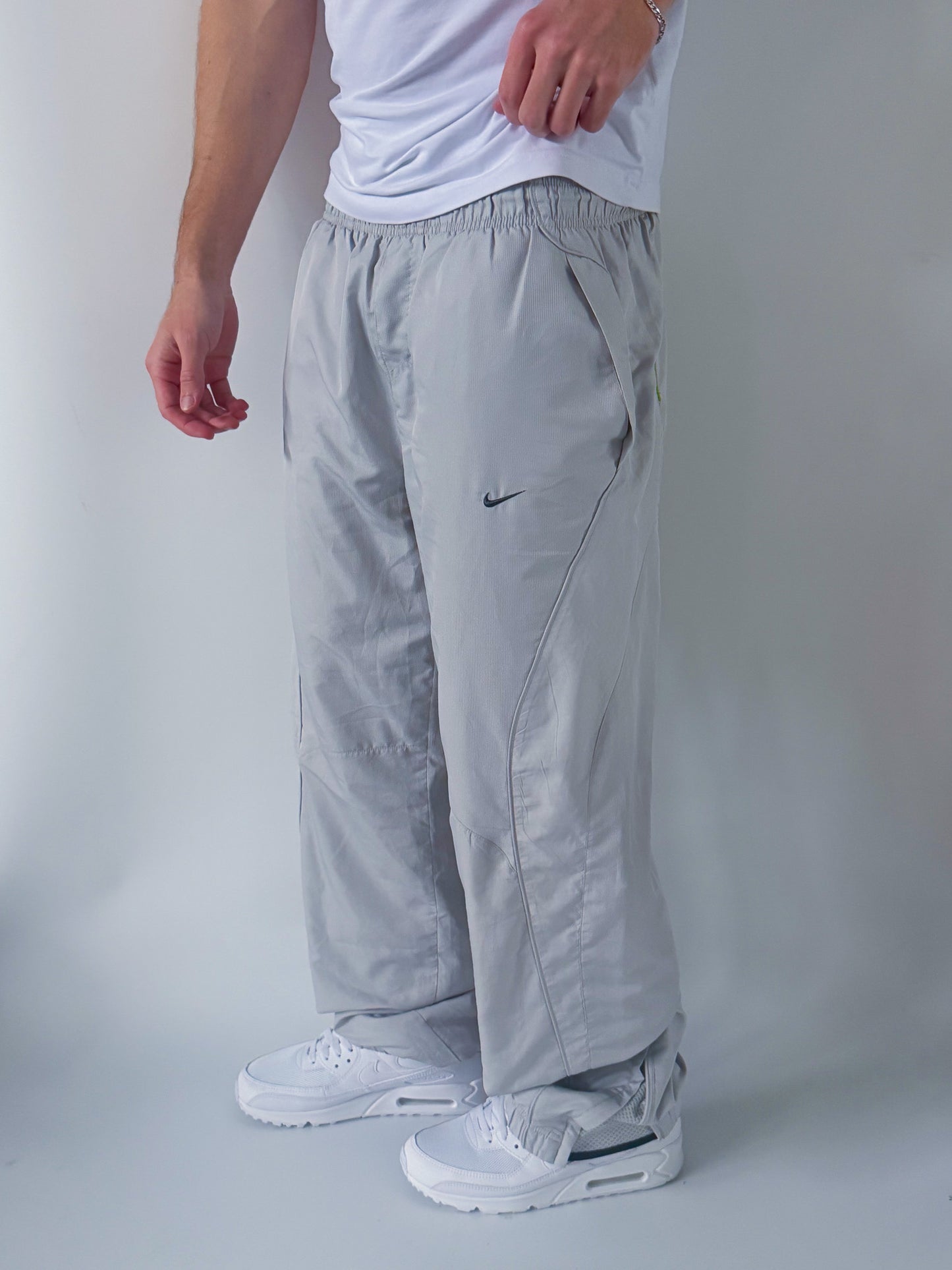 Nike Vintage *SHOX* Trackpants | L