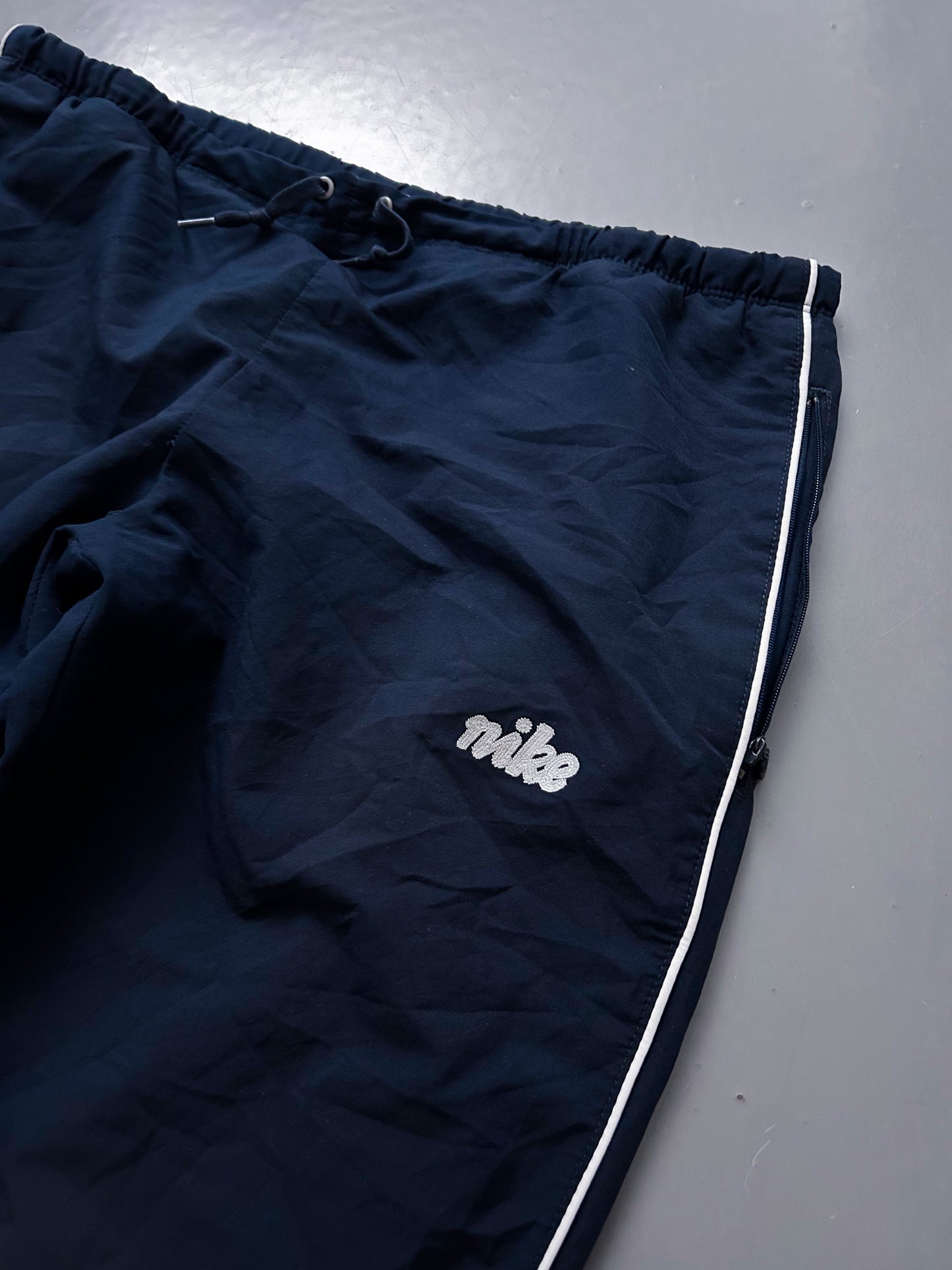 Nike Vintage Trackpants | XS