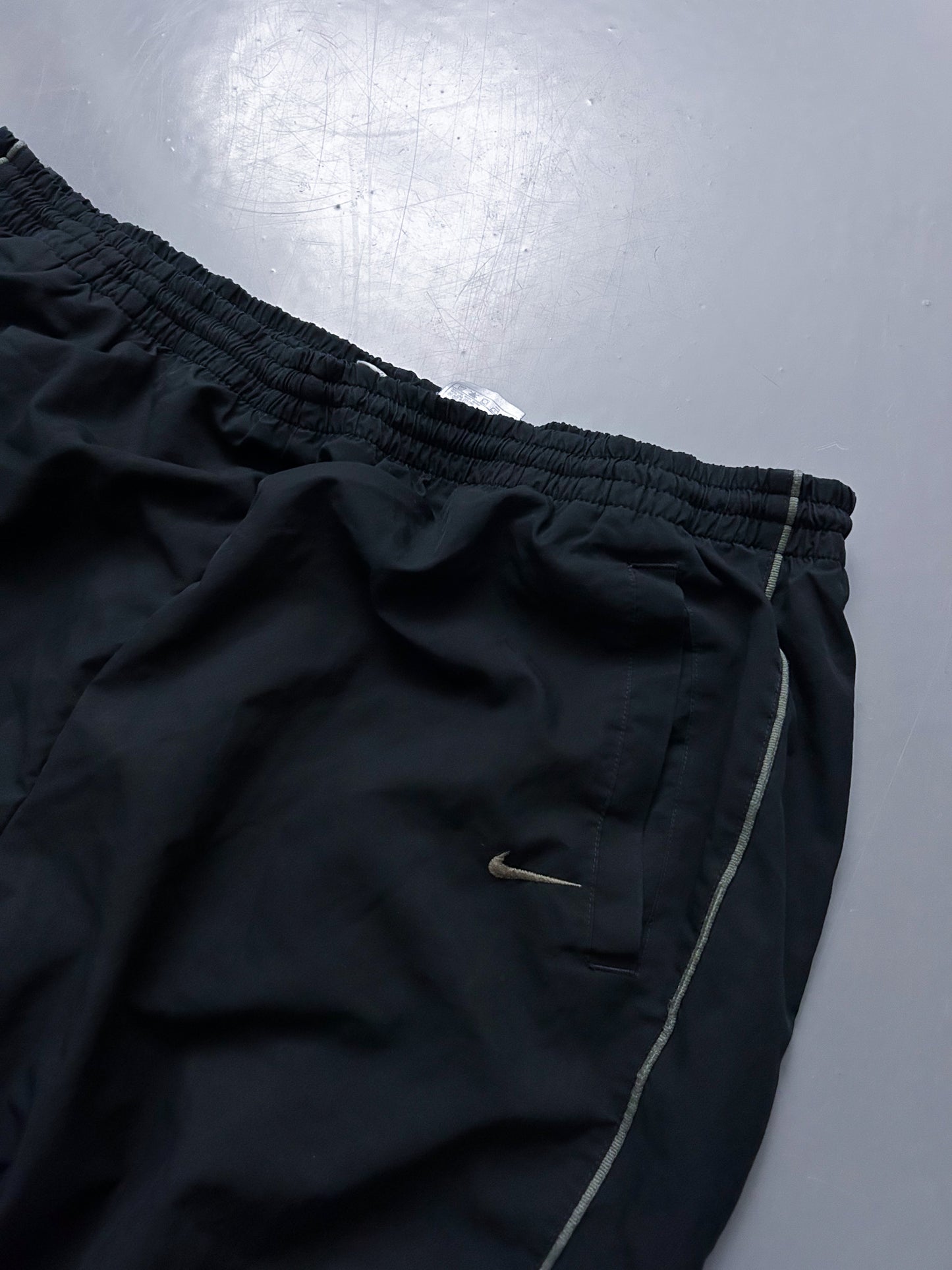Nike Vintage Trackpants | L
