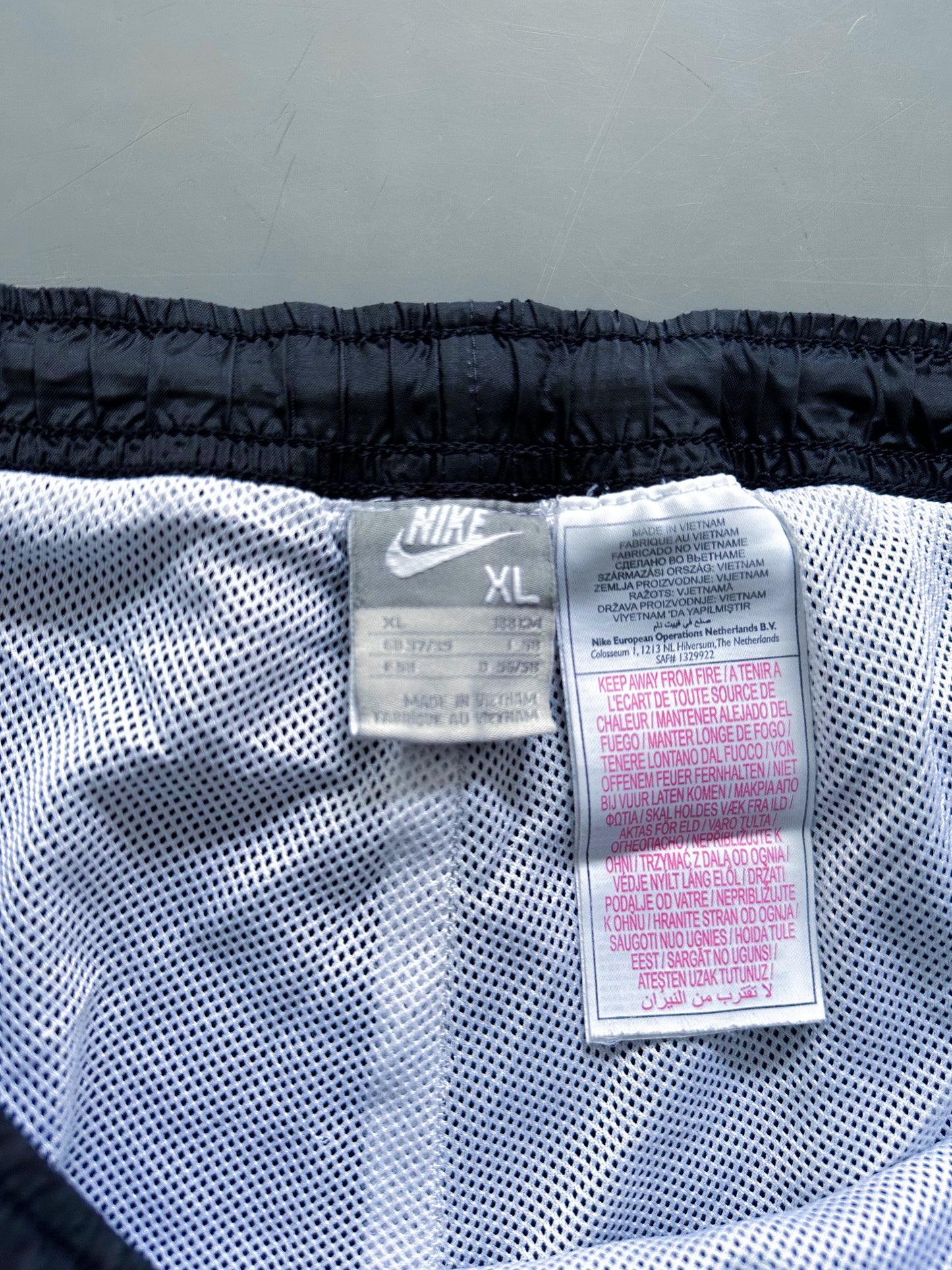 NIKE VINTAGE *PREMIUM* TRACKPANTS | L