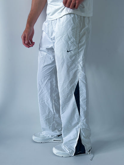 NIKE VINTAGE TRACKPANTS MYSTERY BOX (3 PIECES)